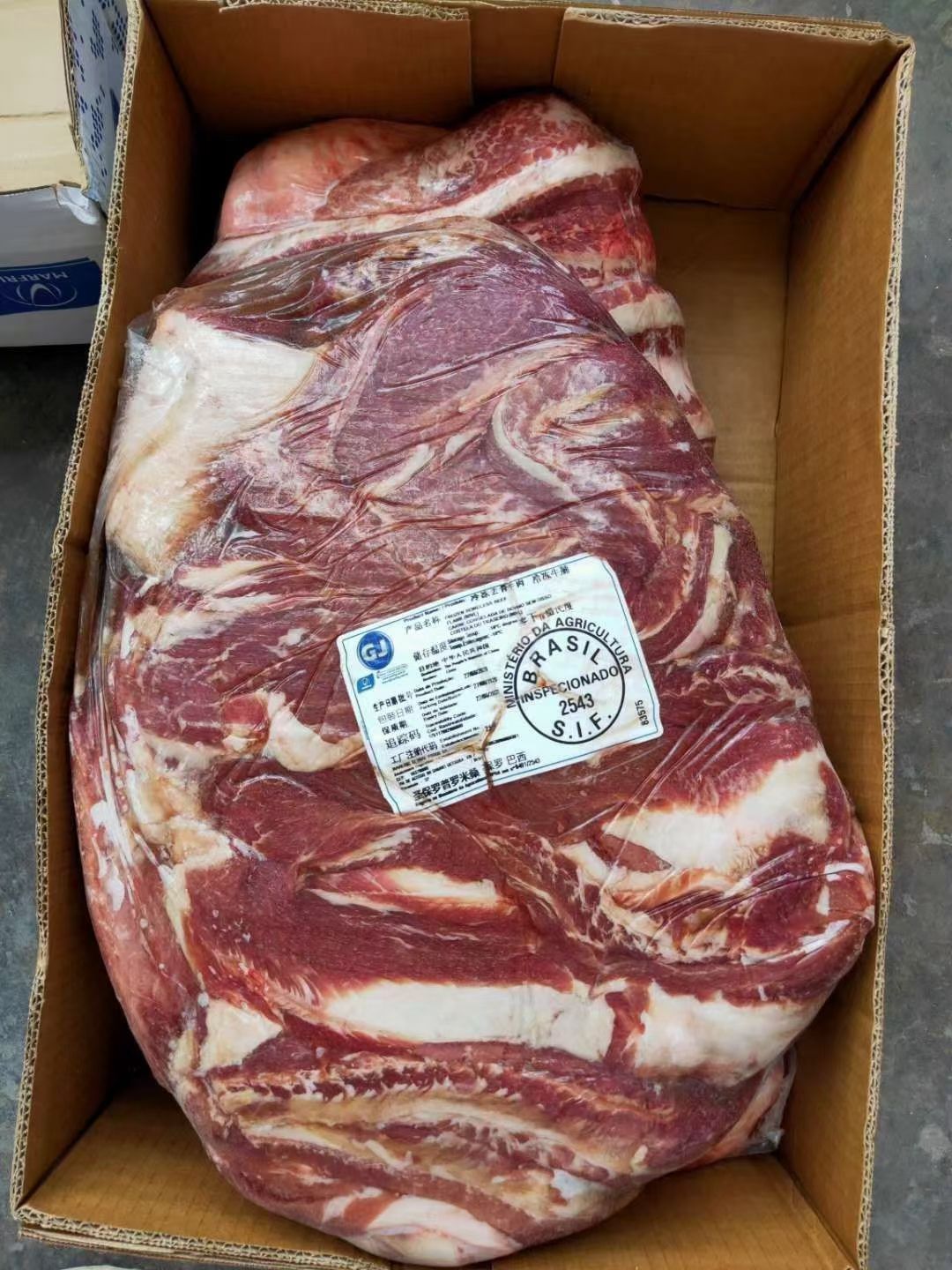 牛腩，90比例肥瘦均匀，纯干，品质稳定，货源充足！