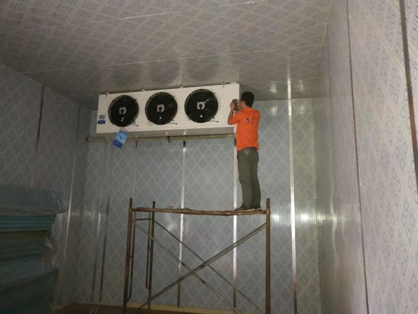 保鲜冷库2吨起12800，增加1吨增加2000