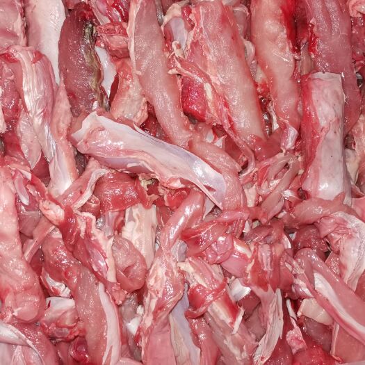 盐城兔肉类  供应生鲜，冷冻，带皮和去皮兔头