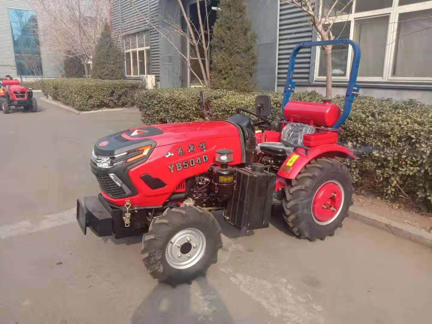 轮式拖拉机 力王504，多路阀