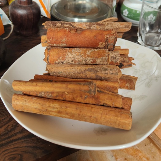 东兴市 广西肉桂烟仔桂去外皮肉桂干净卫生桂味清香浓烈品