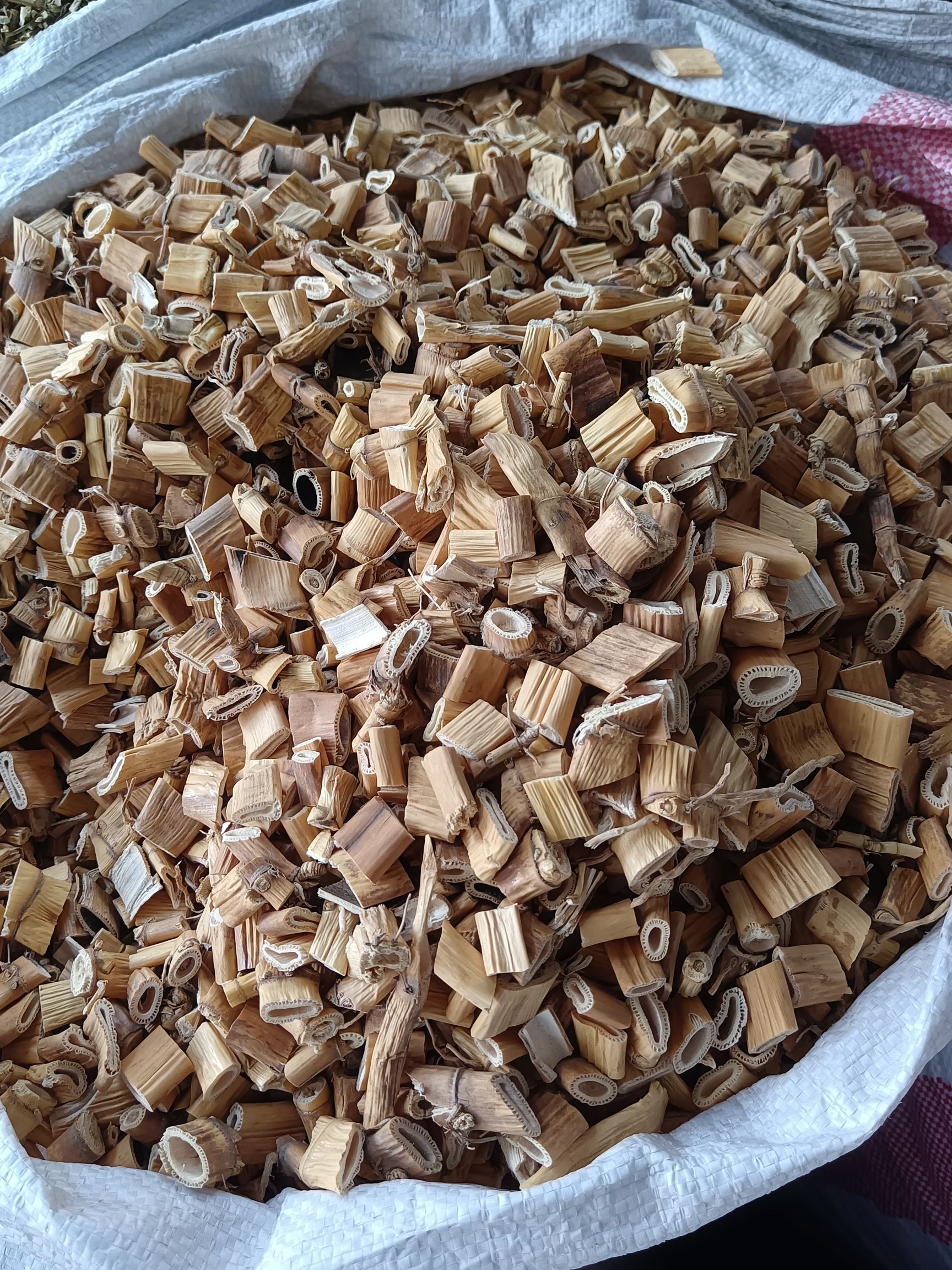 无硫磺统货芦根.芦茅根、苇根、芦头、芦柴根量大从优