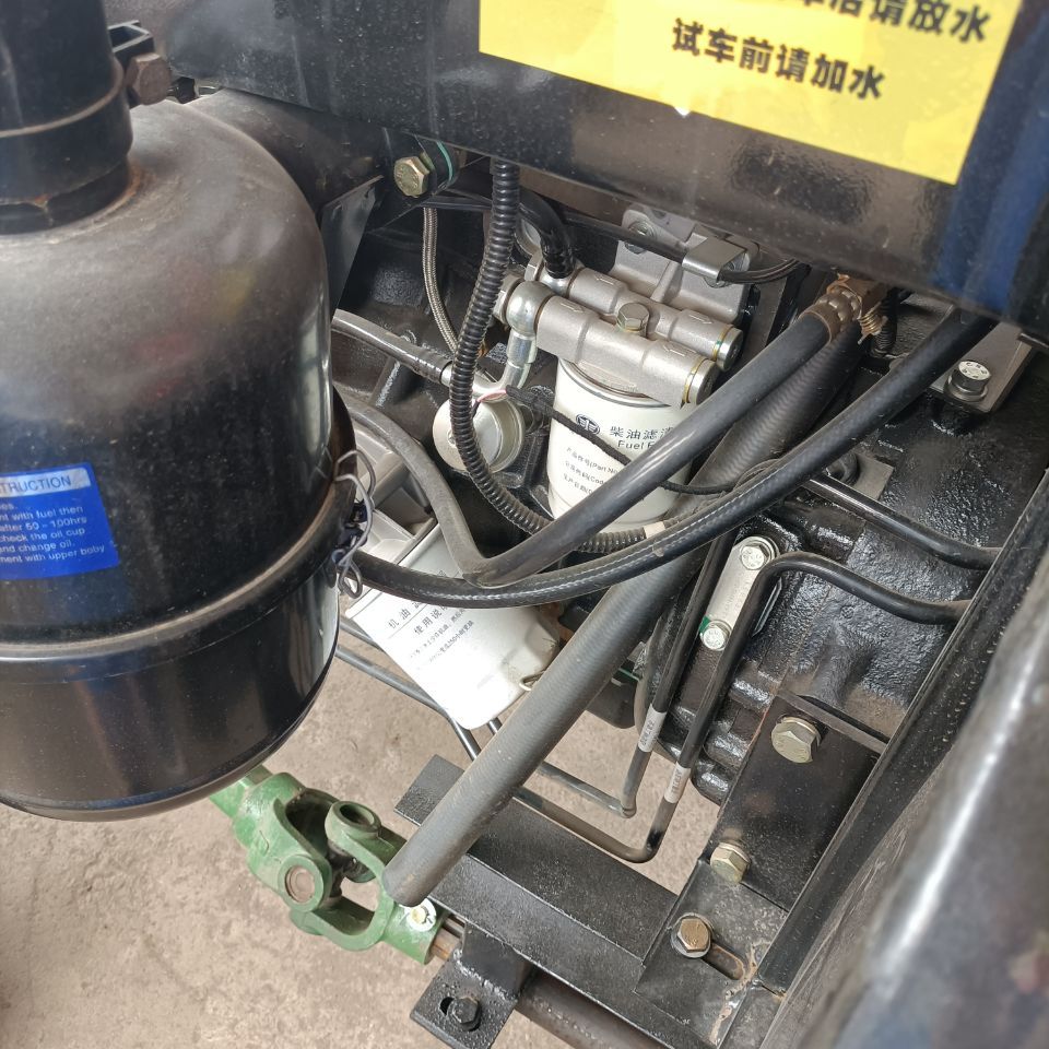  玉米收割机 掰棒子机器