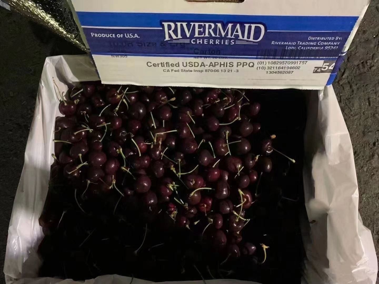 拉宾斯樱桃  美国空运车厘子，货好，价格便宜，有需要的抓紧联系