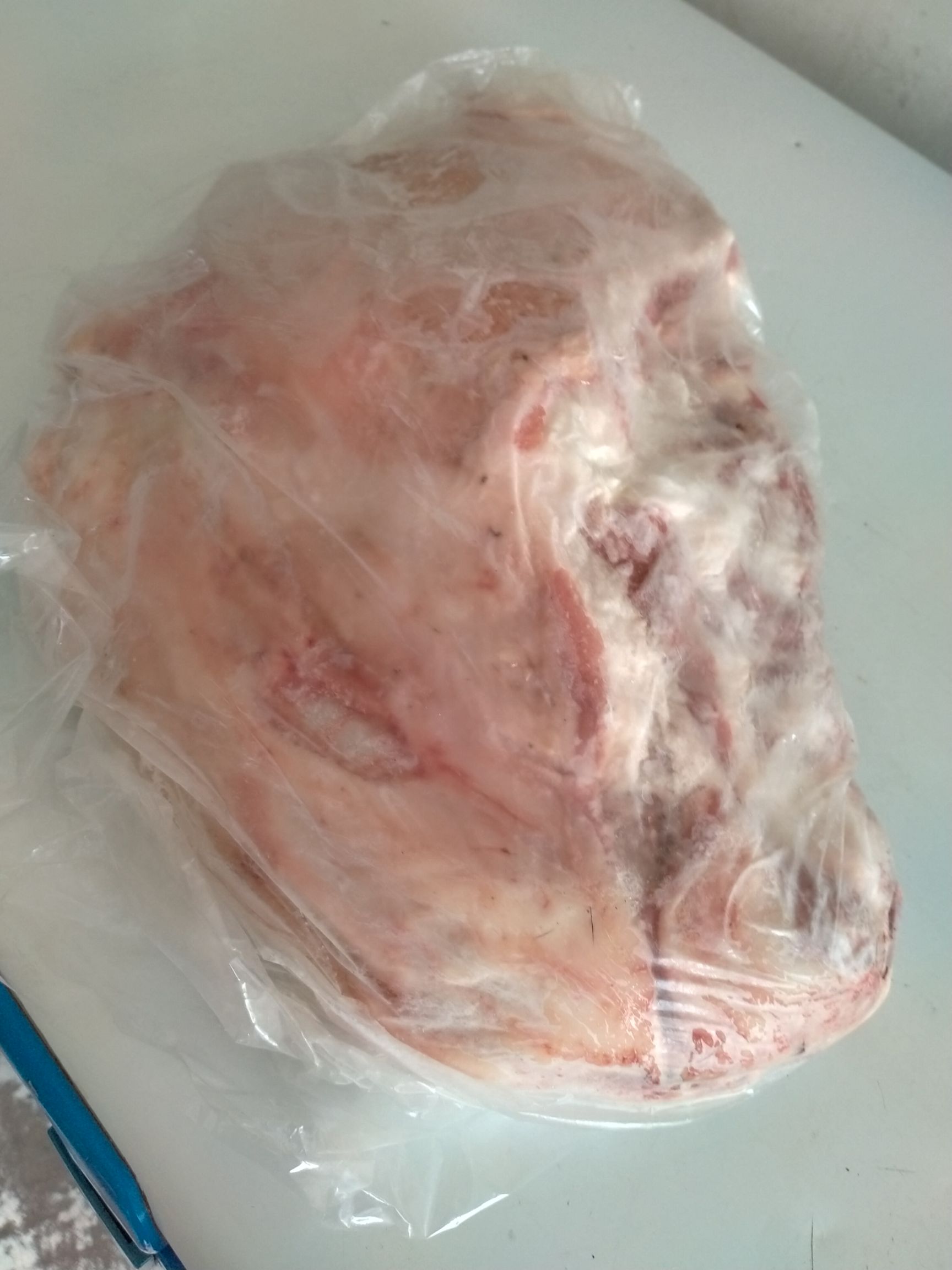 新鲜的羔羊排每天都有