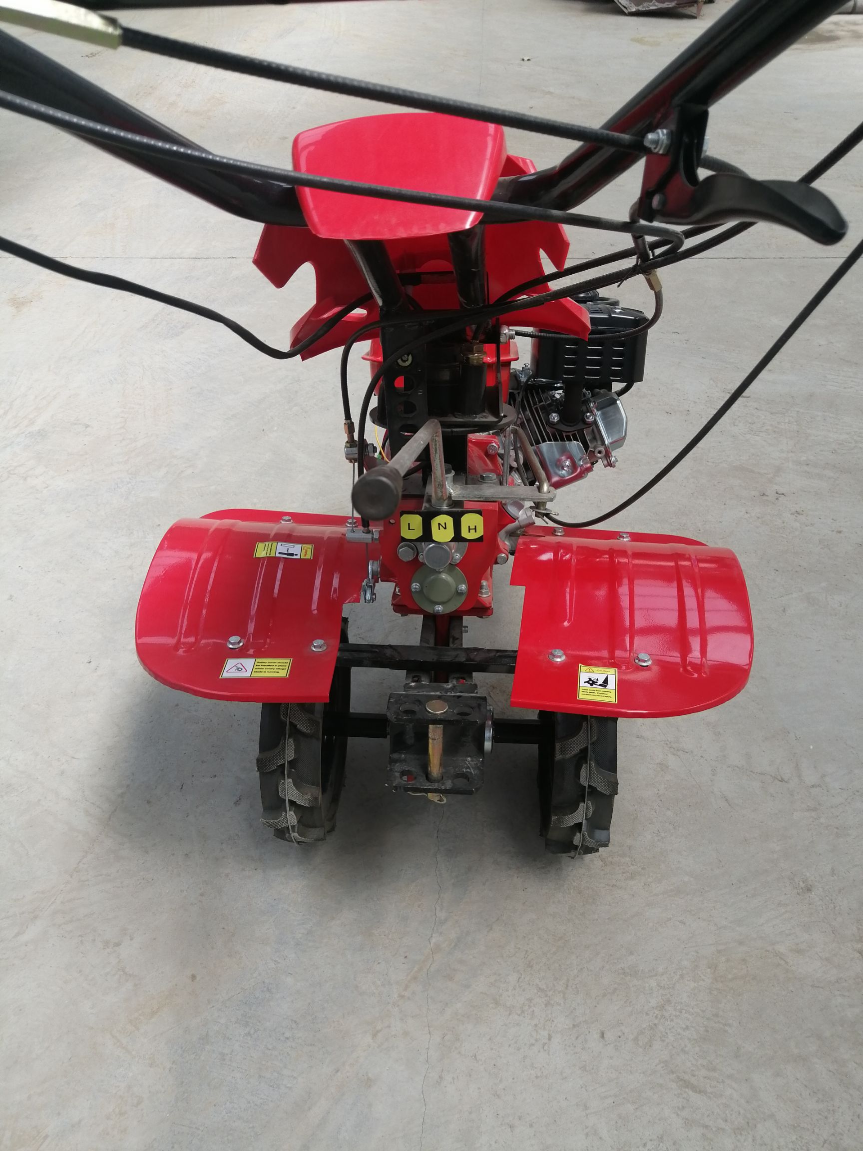 微耕机，两驱微耕机，四驱微耕机，直连微耕机