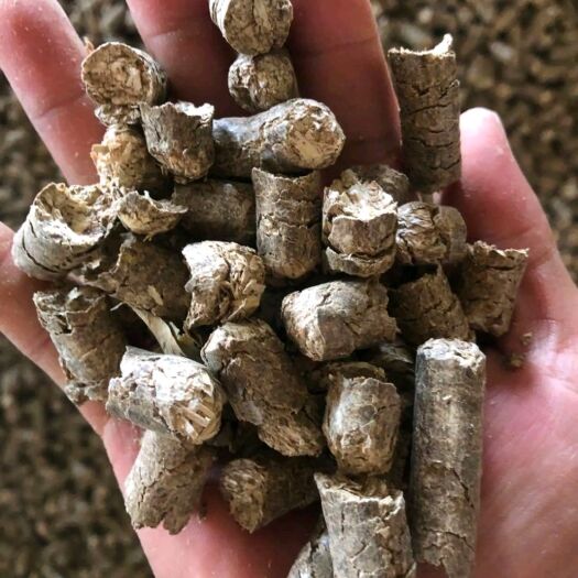 正阳县小麦秸秆颗粒饲料！牛羊马的最爱！！！