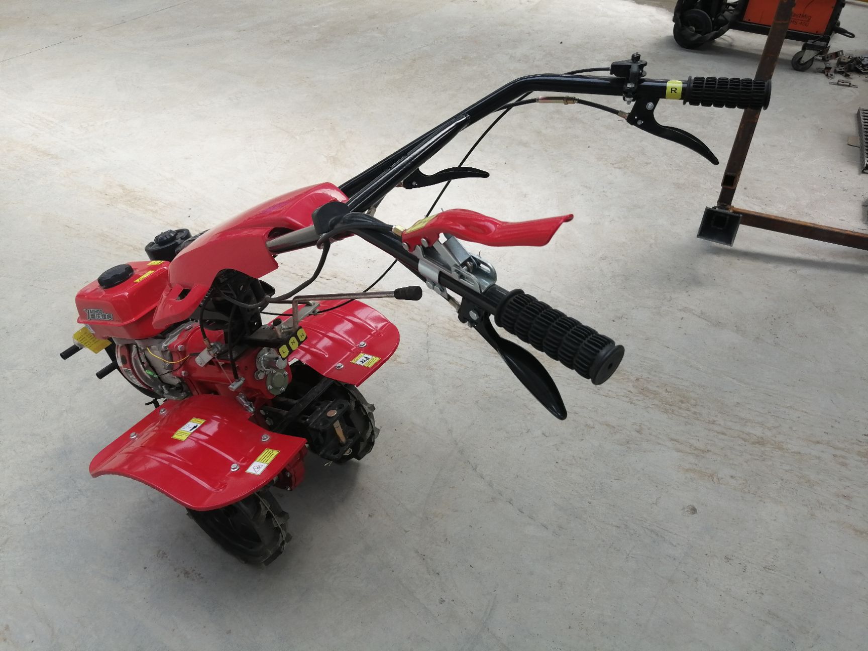 微耕机，两驱微耕机，四驱微耕机，直连微耕机