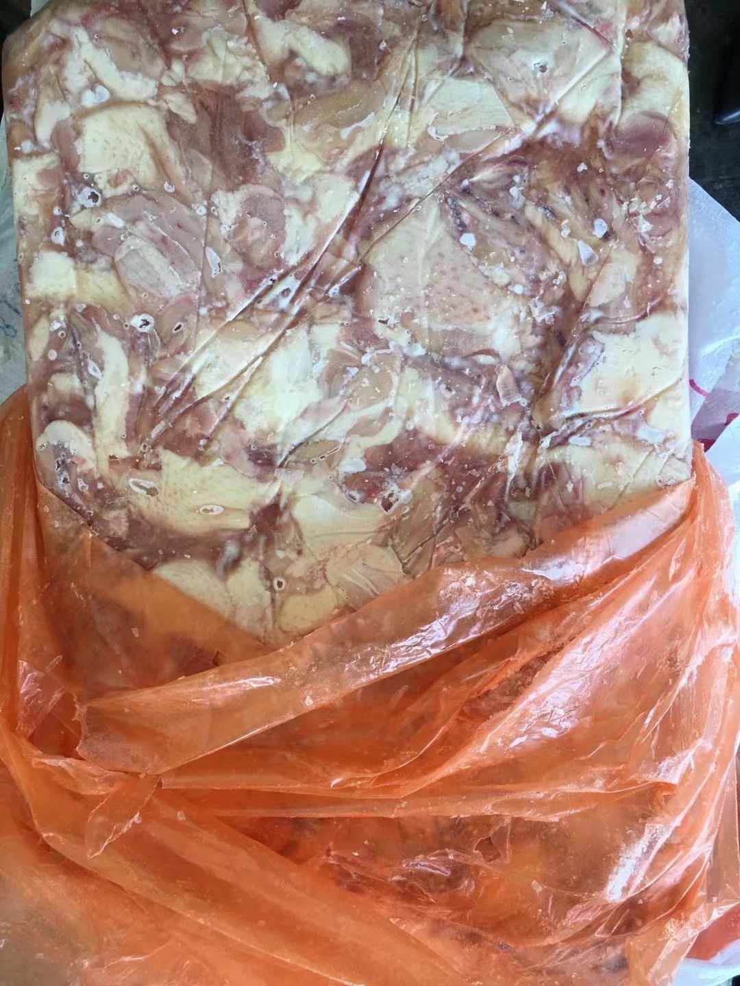 鸡肉类  鸡背肉，穿串用，价格合适