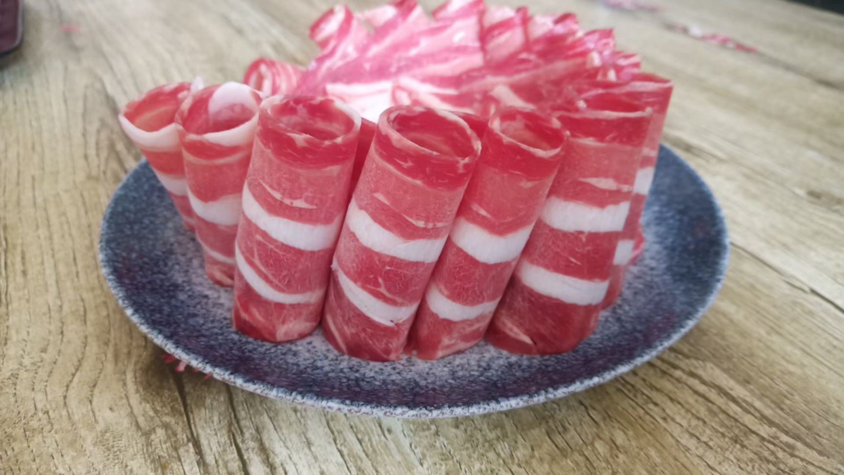 诚誉嘉肥牛一号
质量稳定，价格合理，正关牛前，不散不碎