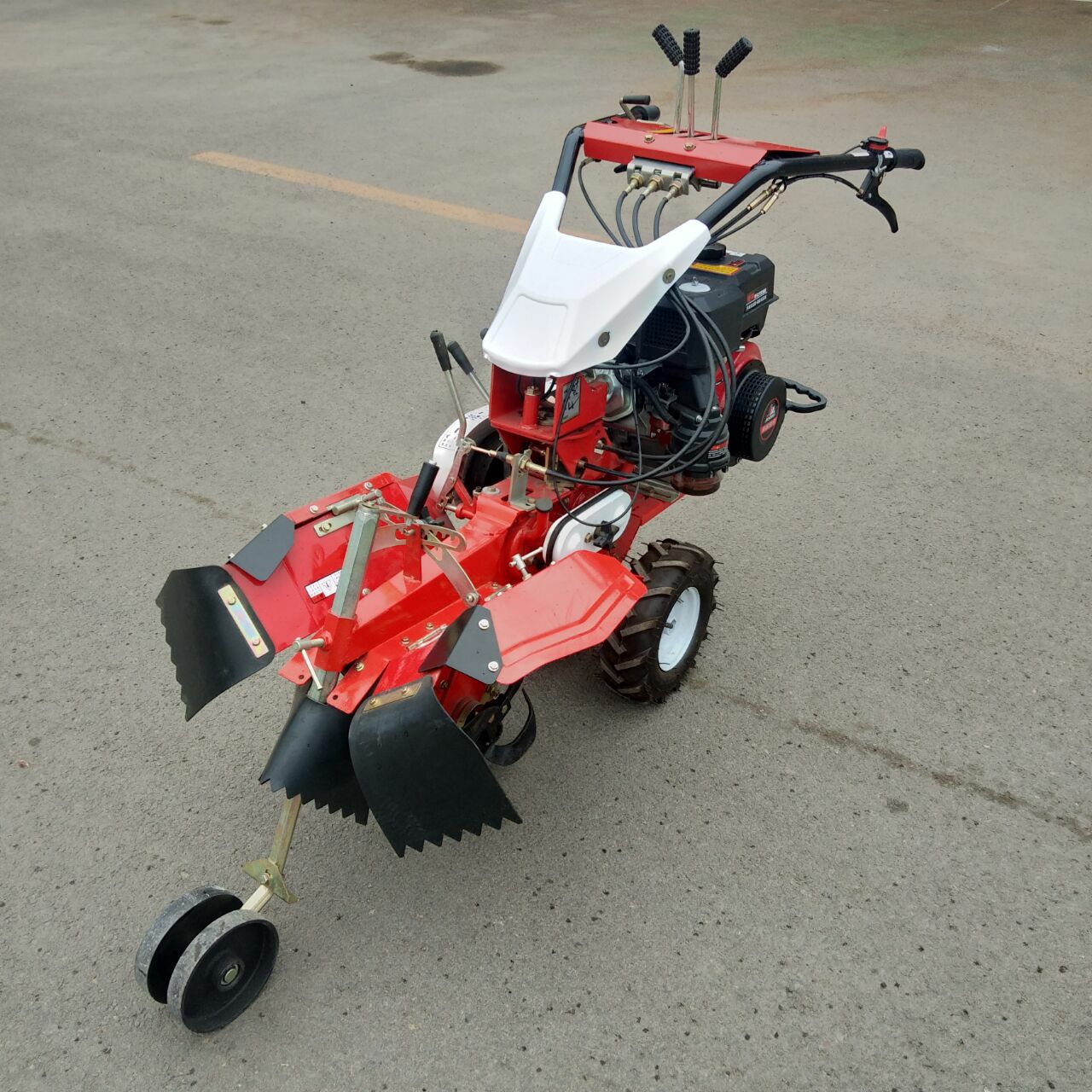 大葱大姜开沟培土机多功能田园管理机