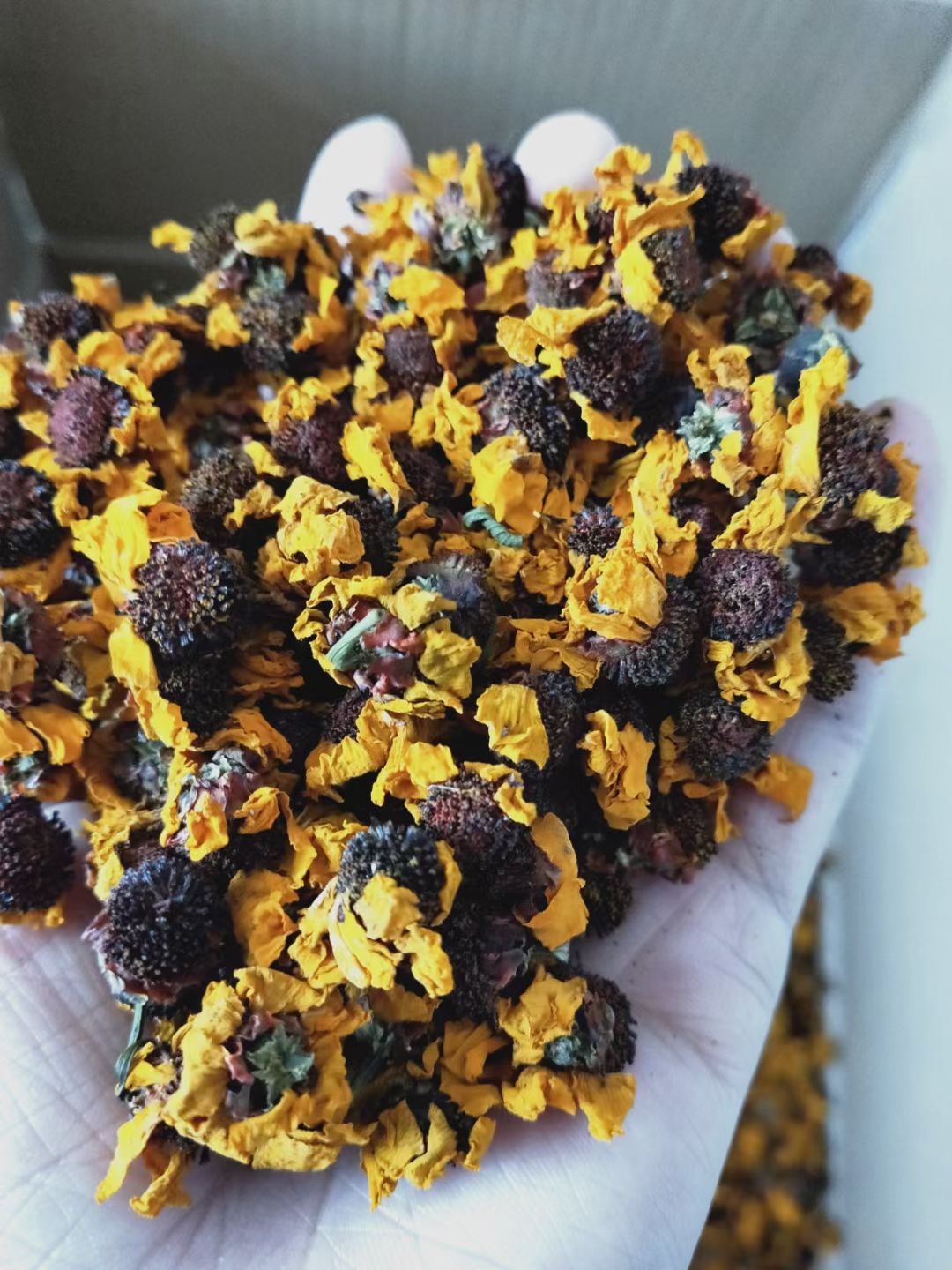 菊花茶 新疆天山昆仑雪菊 朵大饱满 汤色绛红 清香满溢 特级