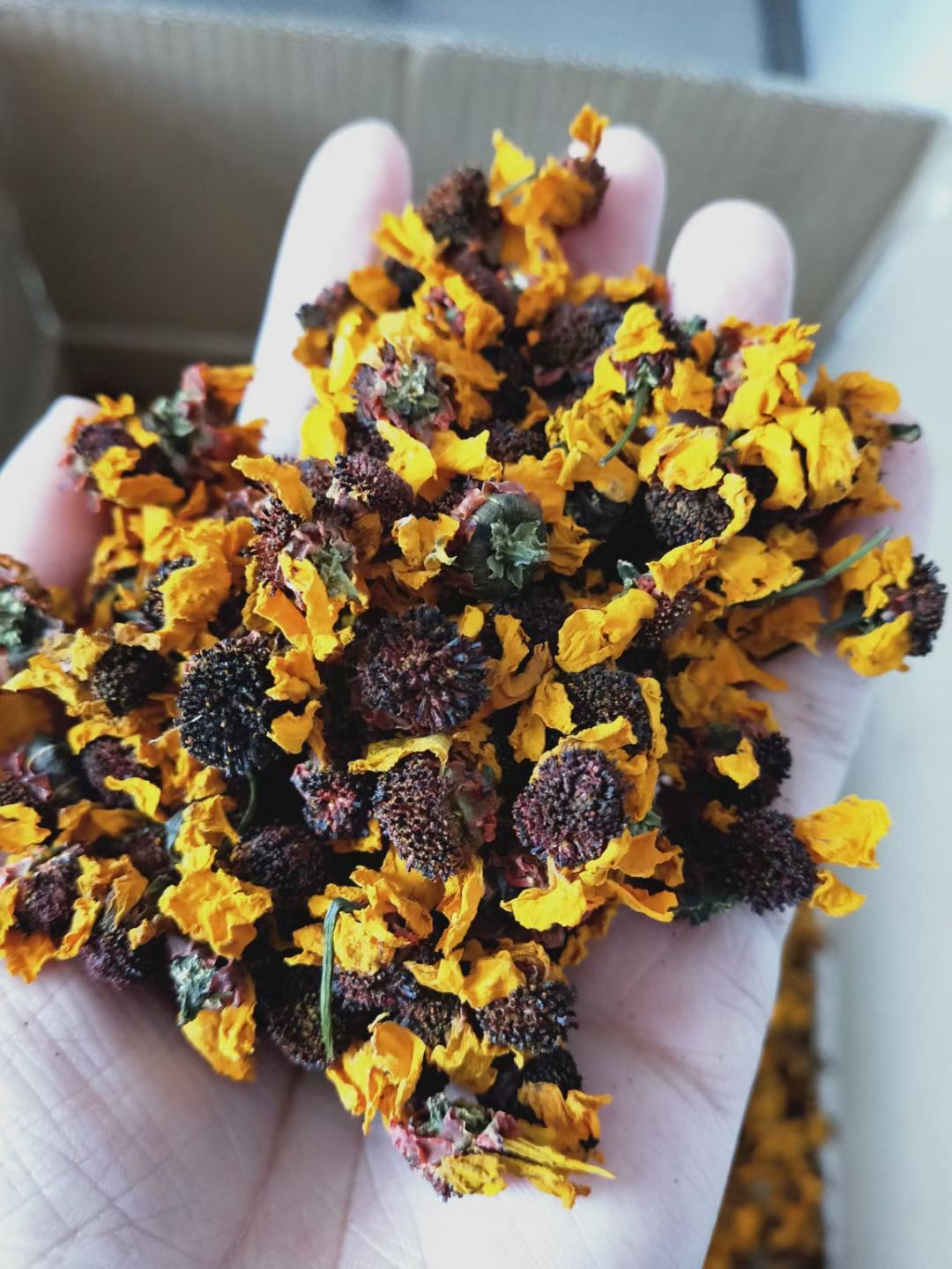 菊花茶 新疆天山昆仑雪菊 朵大饱满 汤色绛红 清香满溢 特级