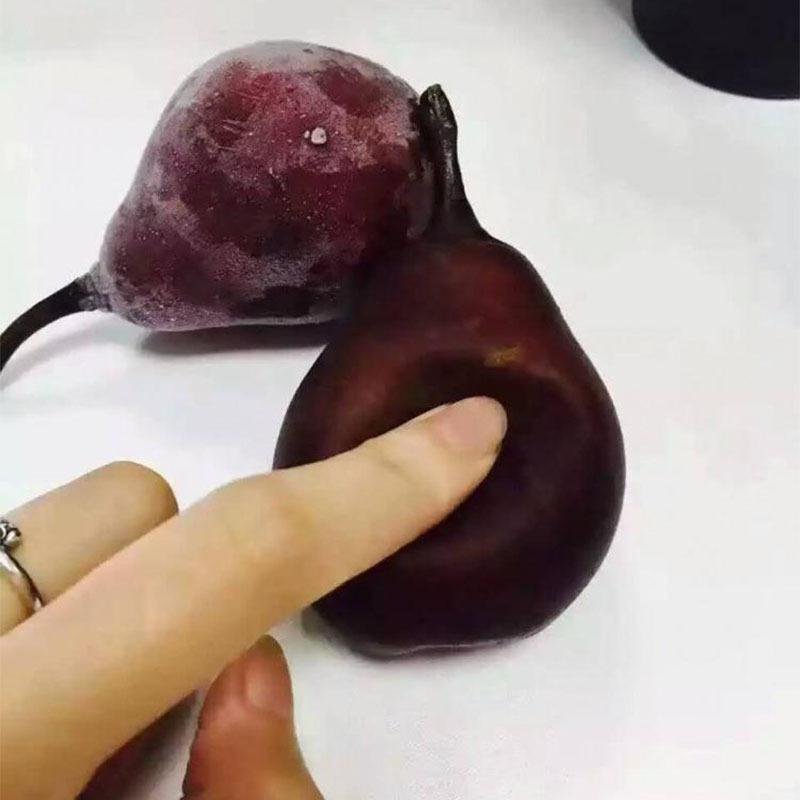 酥梨  【可以吸的梨子】红啤果冻梨，一年一度的爆款，还是去年