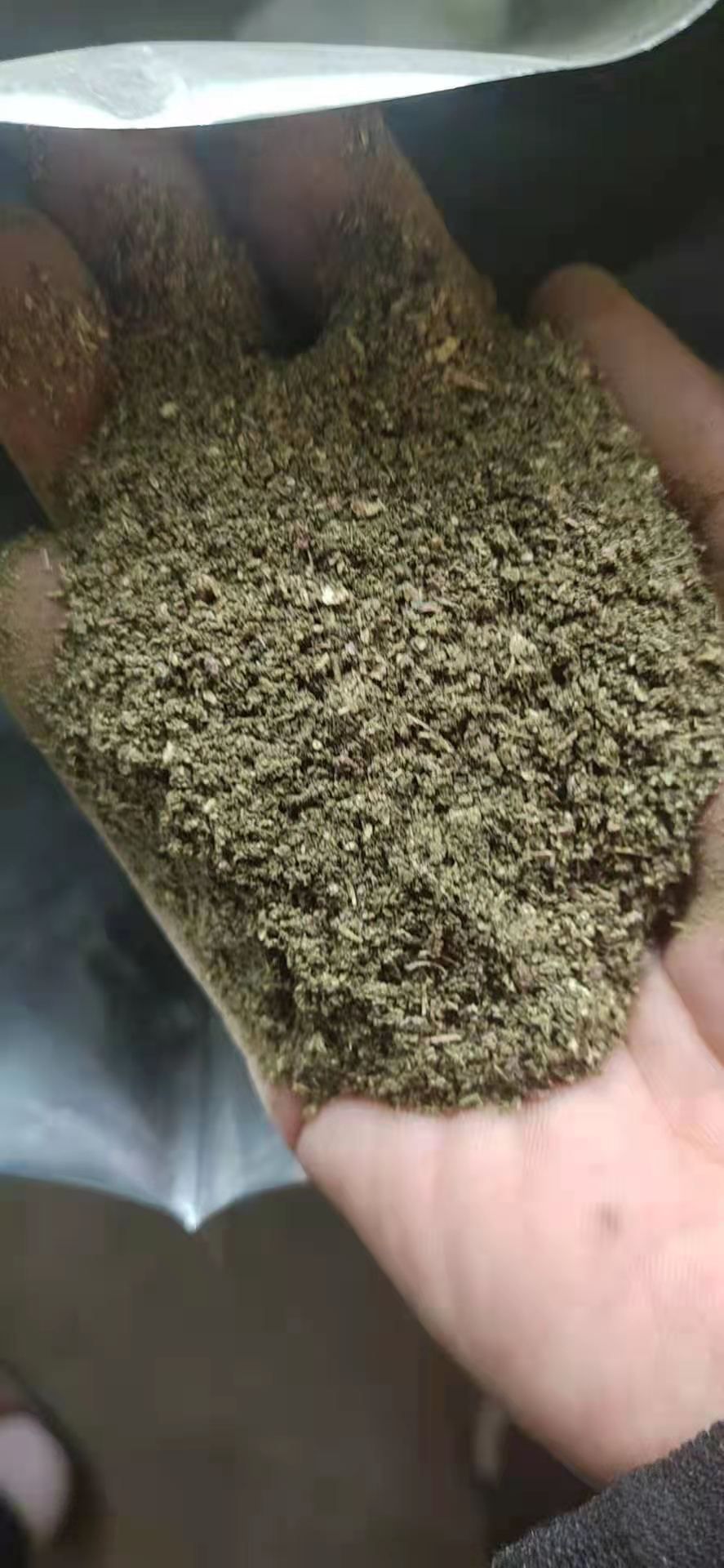 花生秧 花椒籽粕，青花椒茎叶粉，红花椒茎叶粉质量优质，常年供应