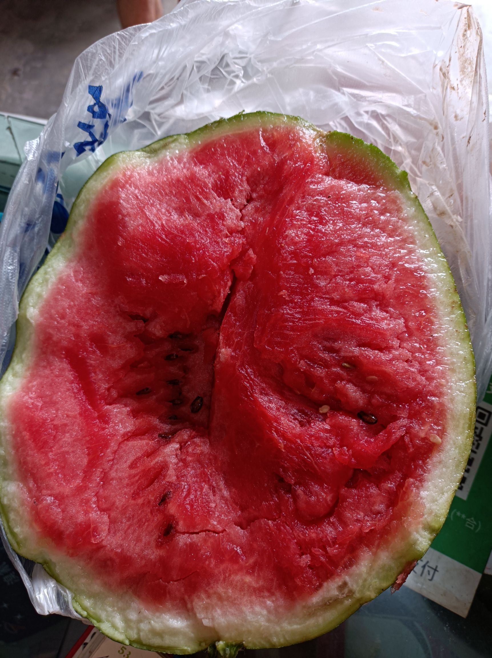 龙卷风西瓜品种高糖8号中早熟抗重茬大红瓤中心含糖量13度以上