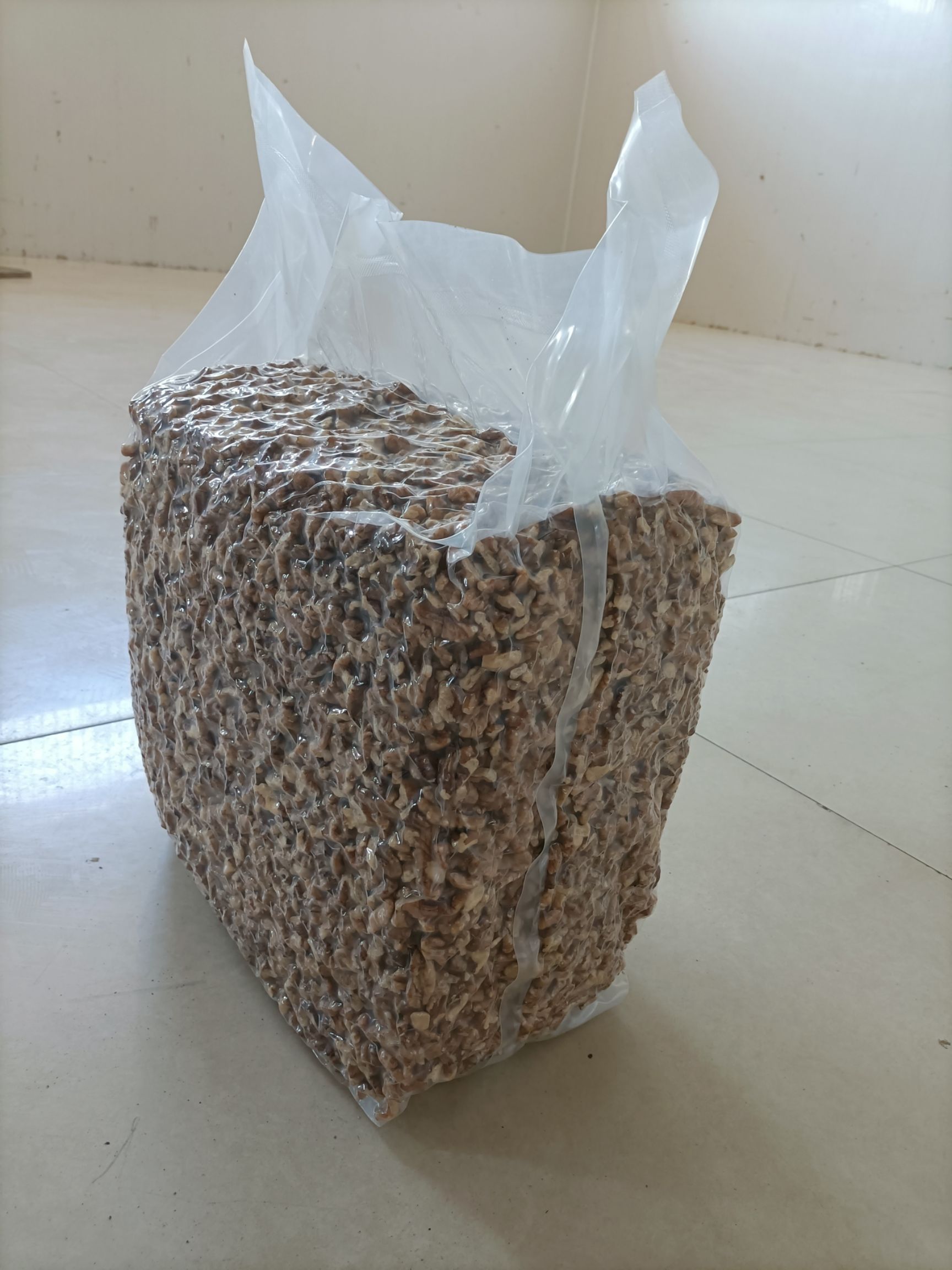 薄皮核桃  四路核桃仁，面包，蛋糕添加，出口内销，欢迎详询