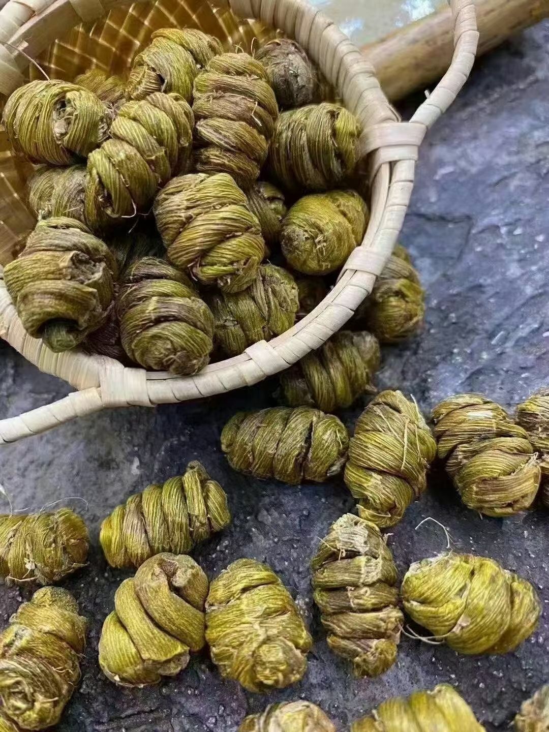 铁皮石斛干条、铁皮石斛枫斗全化渣，胶质好