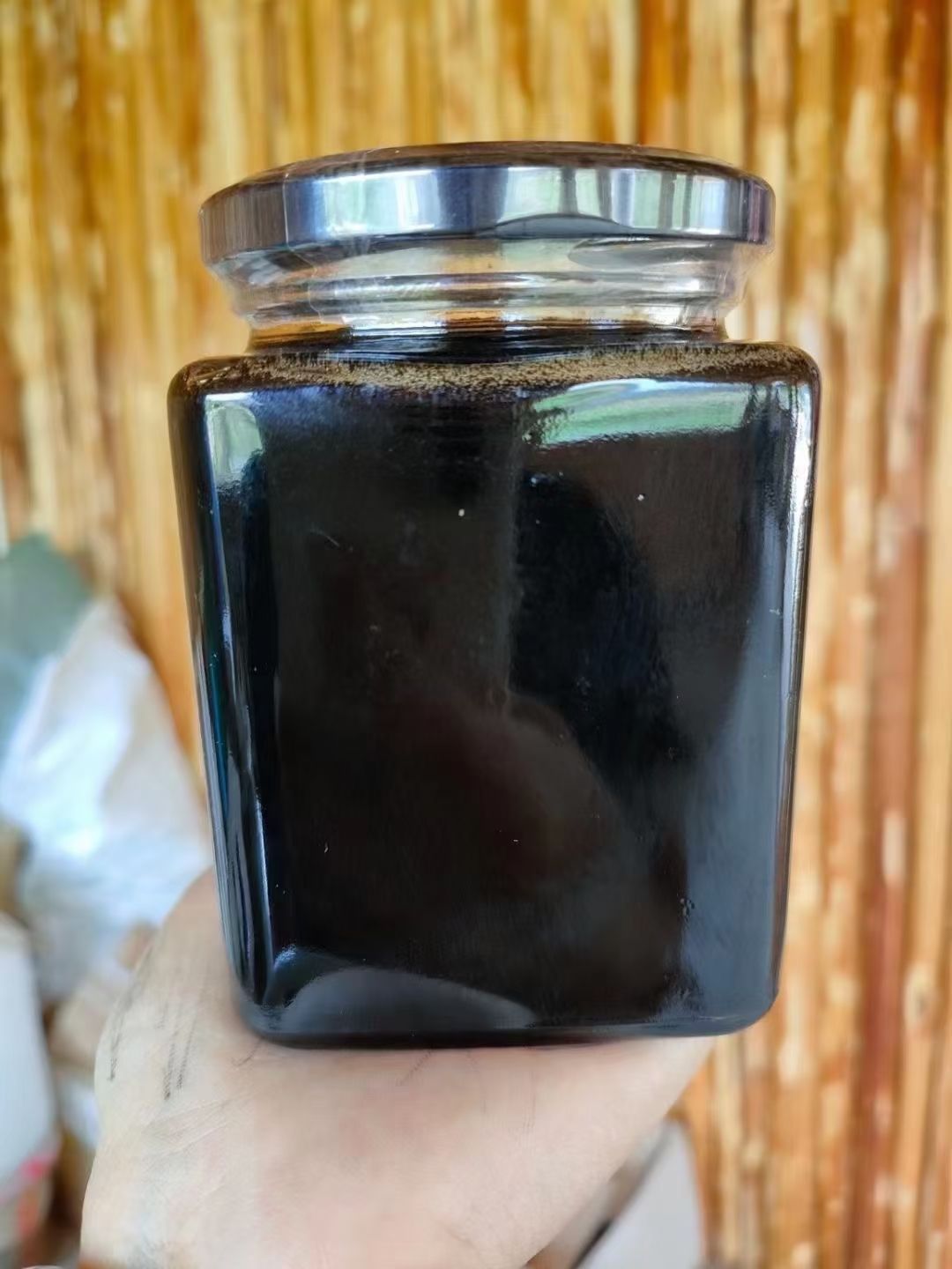 蜂巢蜜  黑蜜 米团花黑蜜 一手货源 支持视频看货