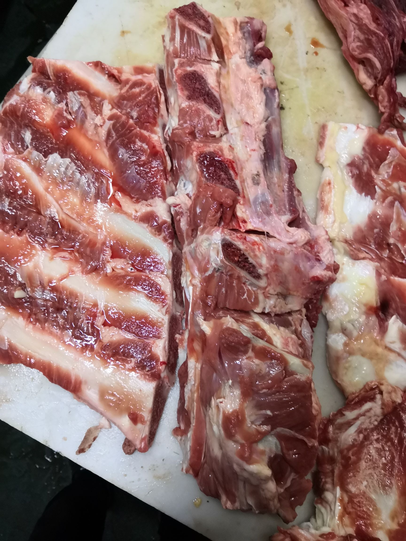 牛脊骨 国产整脊骨，包括上脑骨，眼肉骨，西冷骨，肉多，可以大量供应！