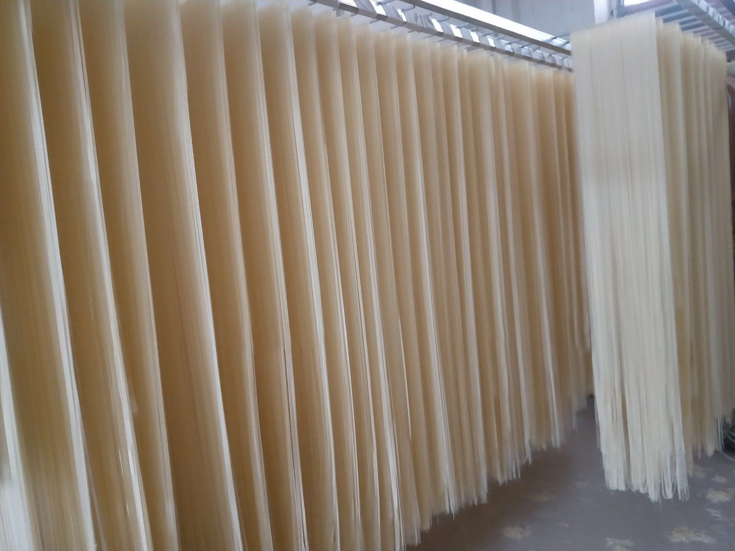 铺盖面，土碱鸡蛋面