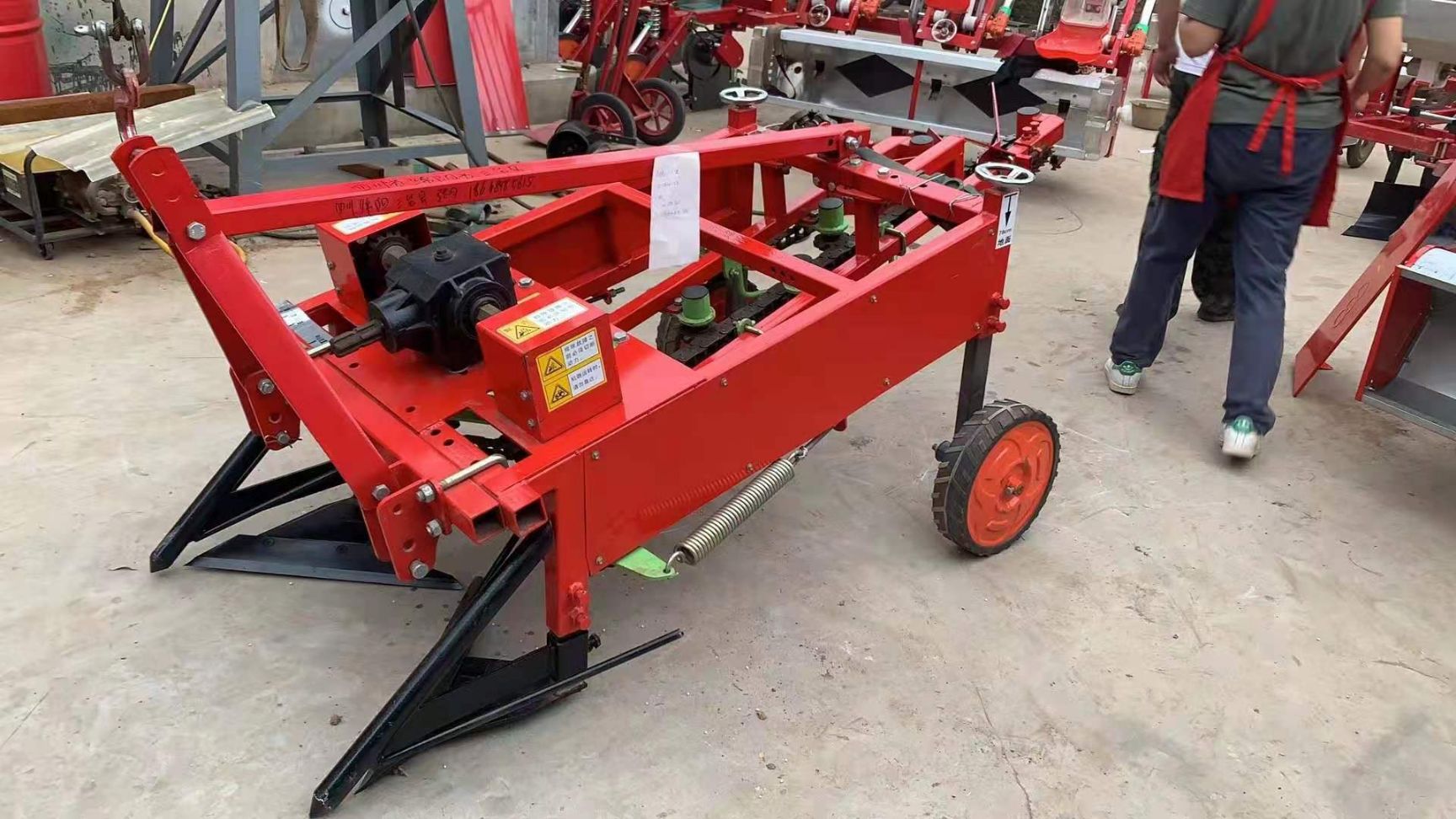  花生收获机 小四轮收花生机子 长果收获机