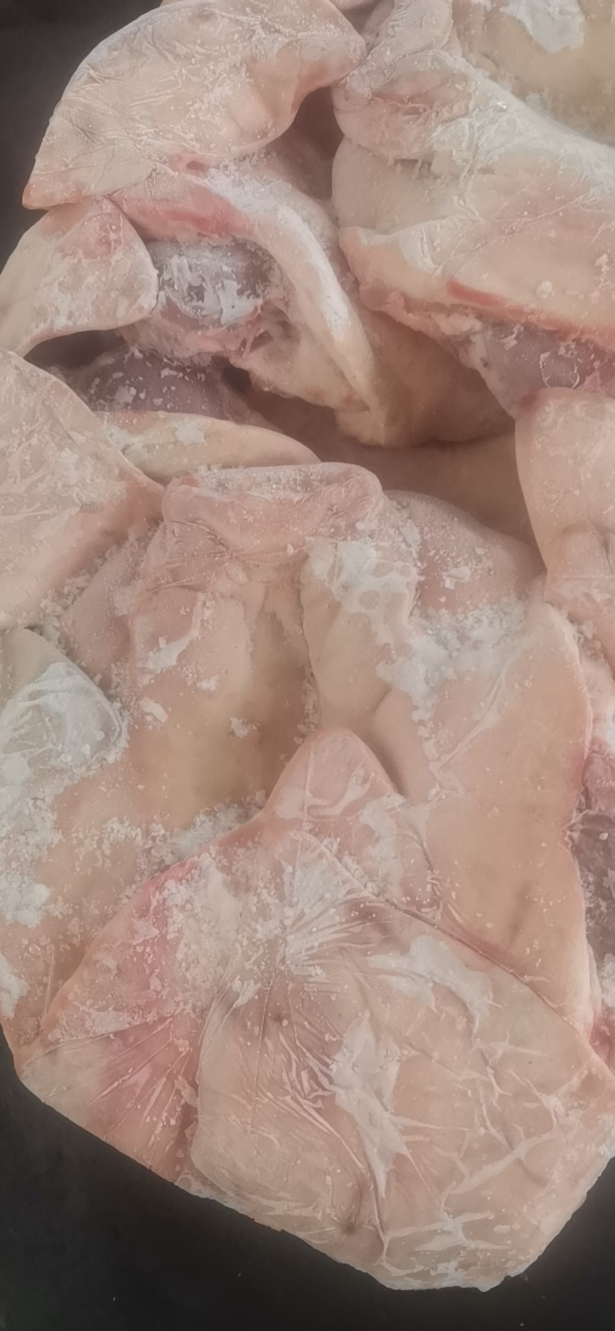 猪头  肥猪带耳劈半头   5斤左右   新货   手续齐全