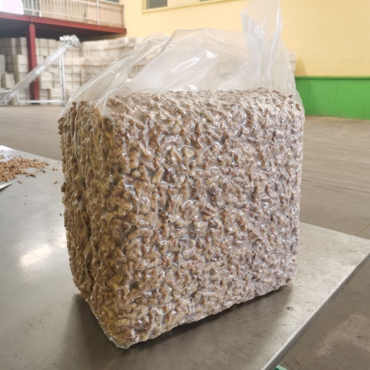 赞皇县白三路核桃仁，现货供应