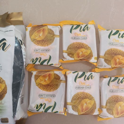 常德越南Vinapia榴莲饼，榴莲味浓，皮薄馅软。