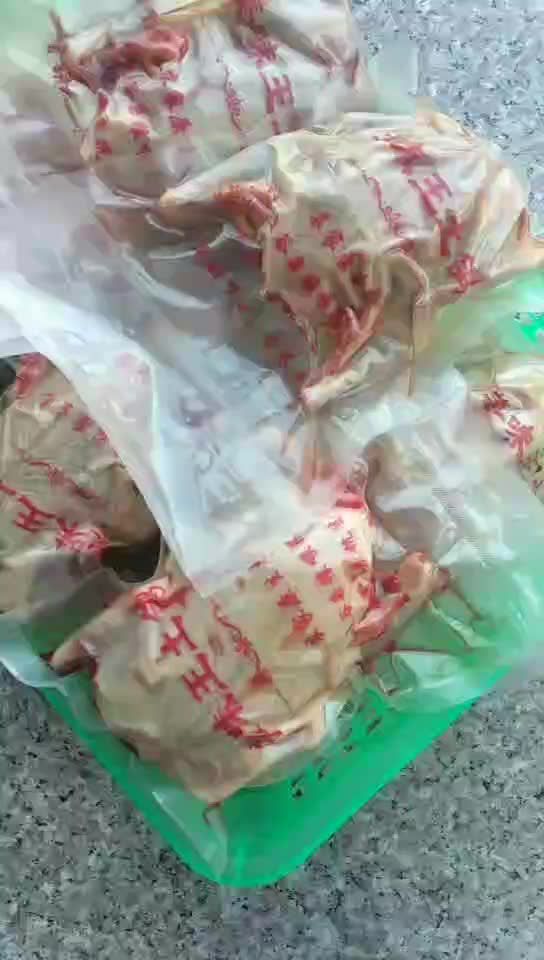  肉鸽，美味王土鸽