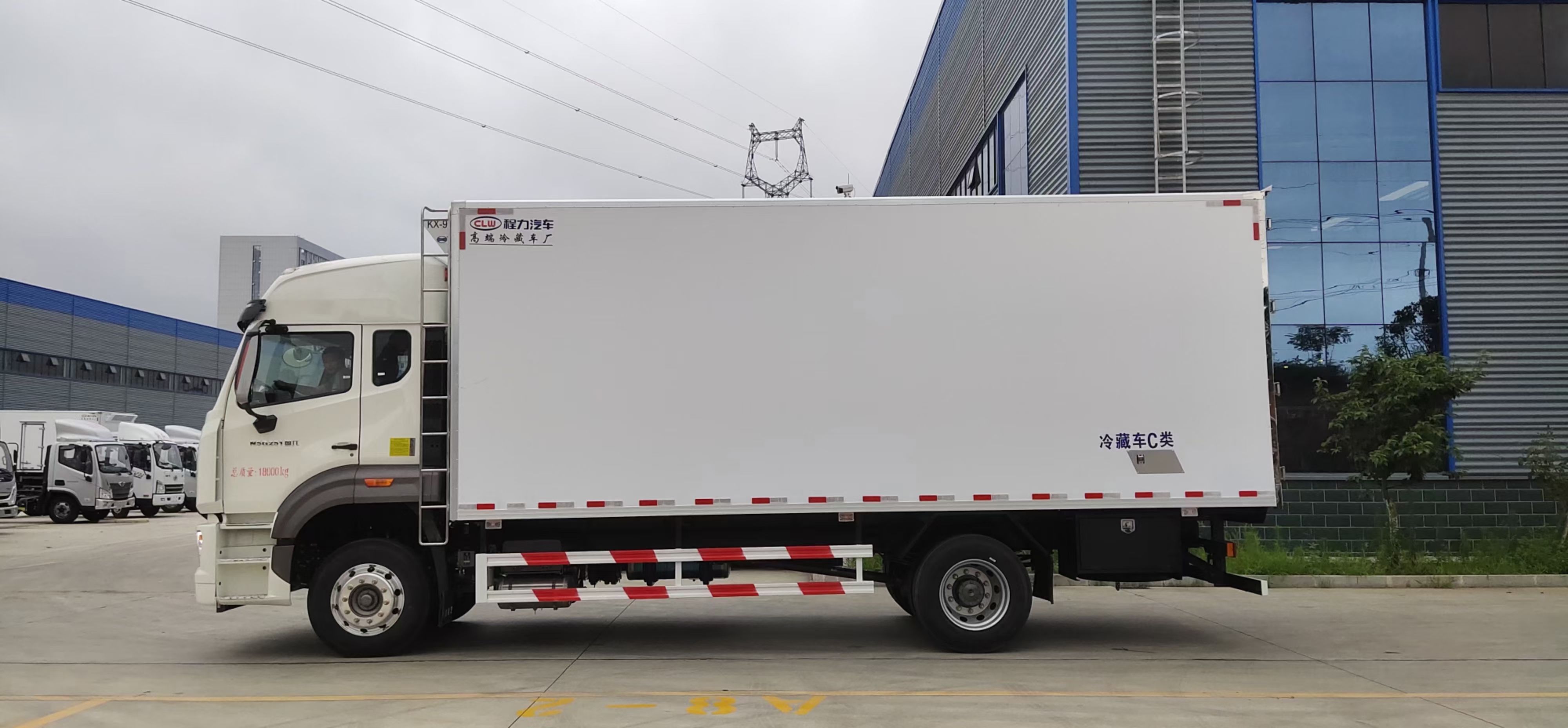 重汽豪沃6米8  9米2 4米8   冷藏车  运输肉冷链车