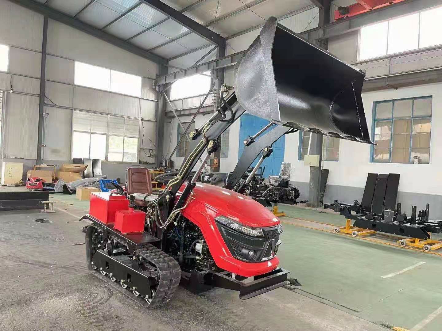 履带式拖拉机  定制履带拖拉机   工程装载铲斗  农用耕地机开沟机