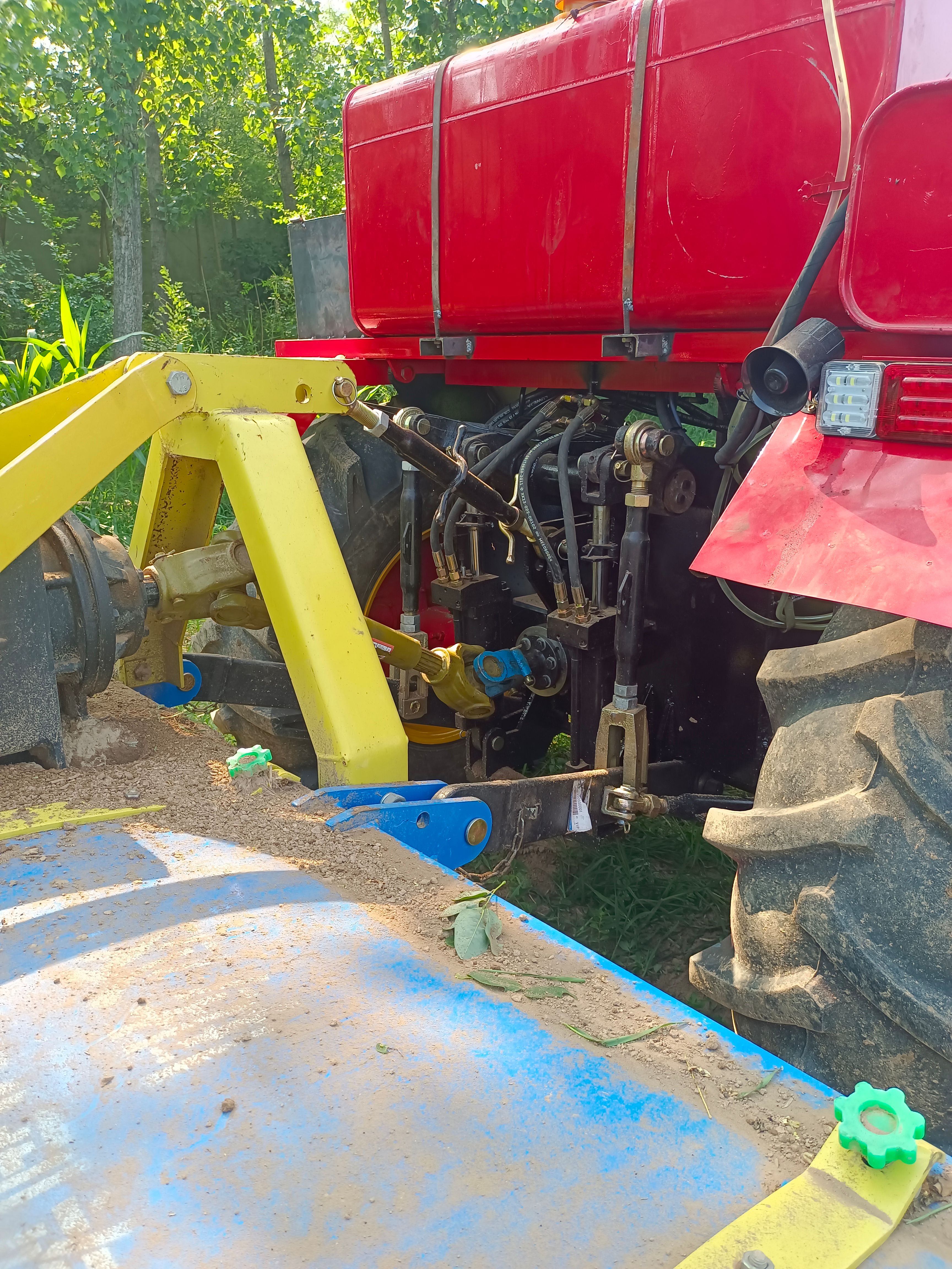 轮式拖拉机  拖拉机大马力拖拉机四驱拖拉机农业机械