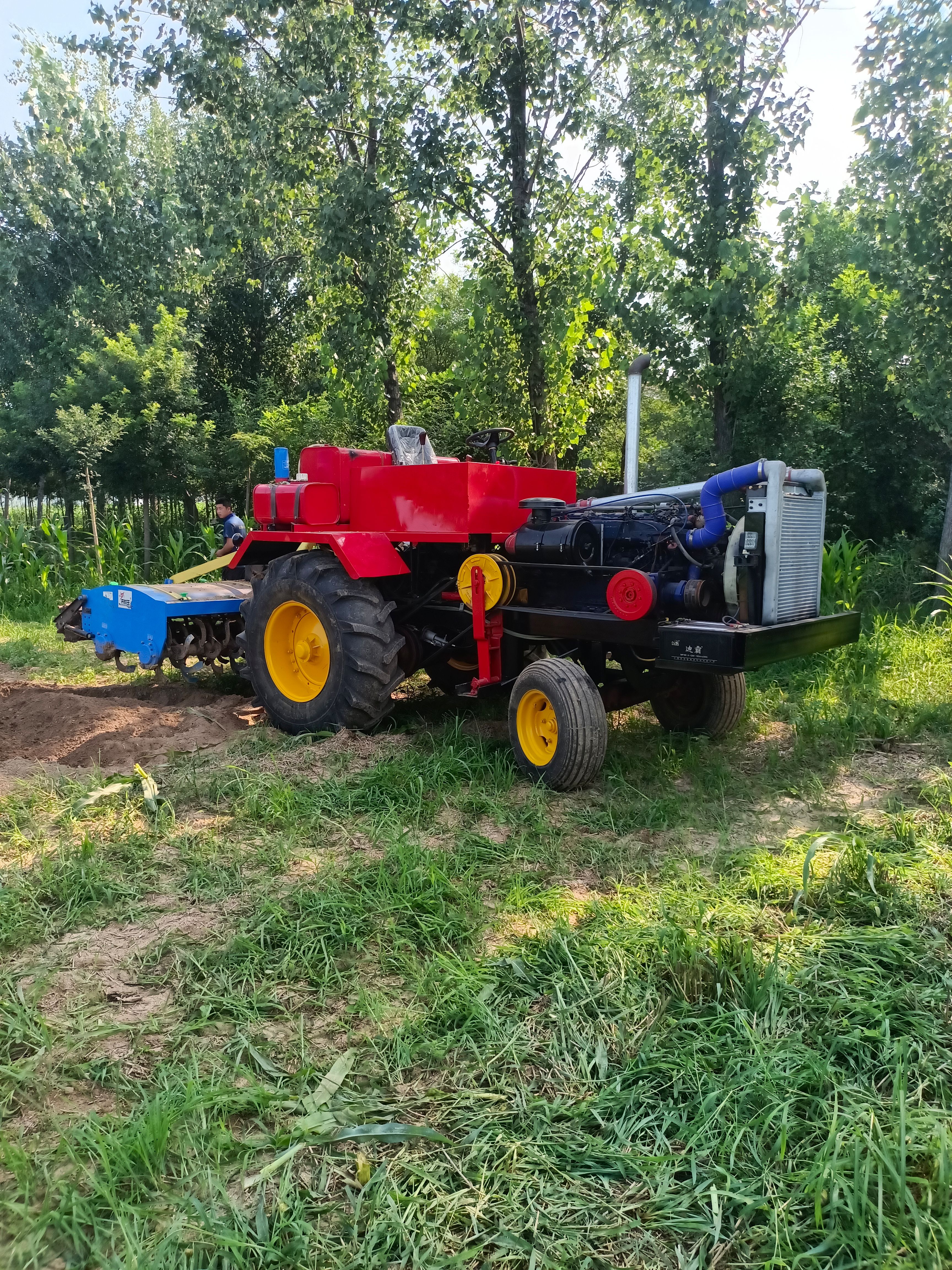 轮式拖拉机  大马力拖拉机