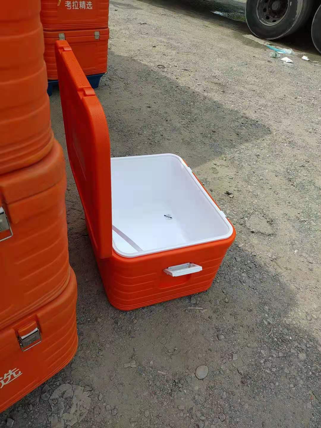 保鲜箱  85l保温箱处理