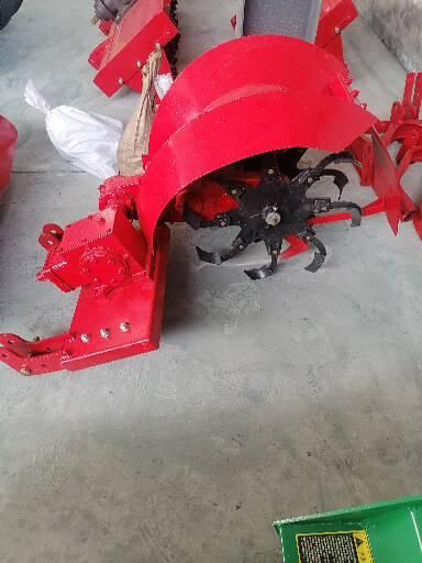 开沟起垄机  拖拉机带动后置悬挂田园果园小型开沟机挖沟机