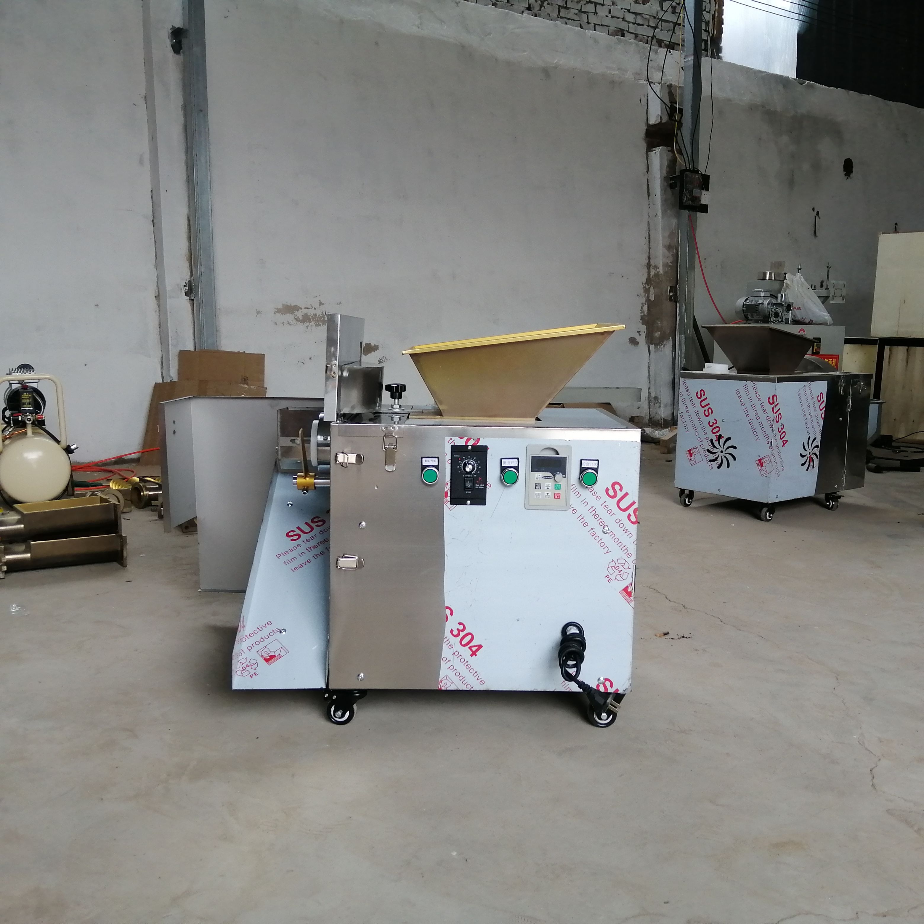 多功能面食机  米面食品面团分割机包子饺子饼月饼面团分割机