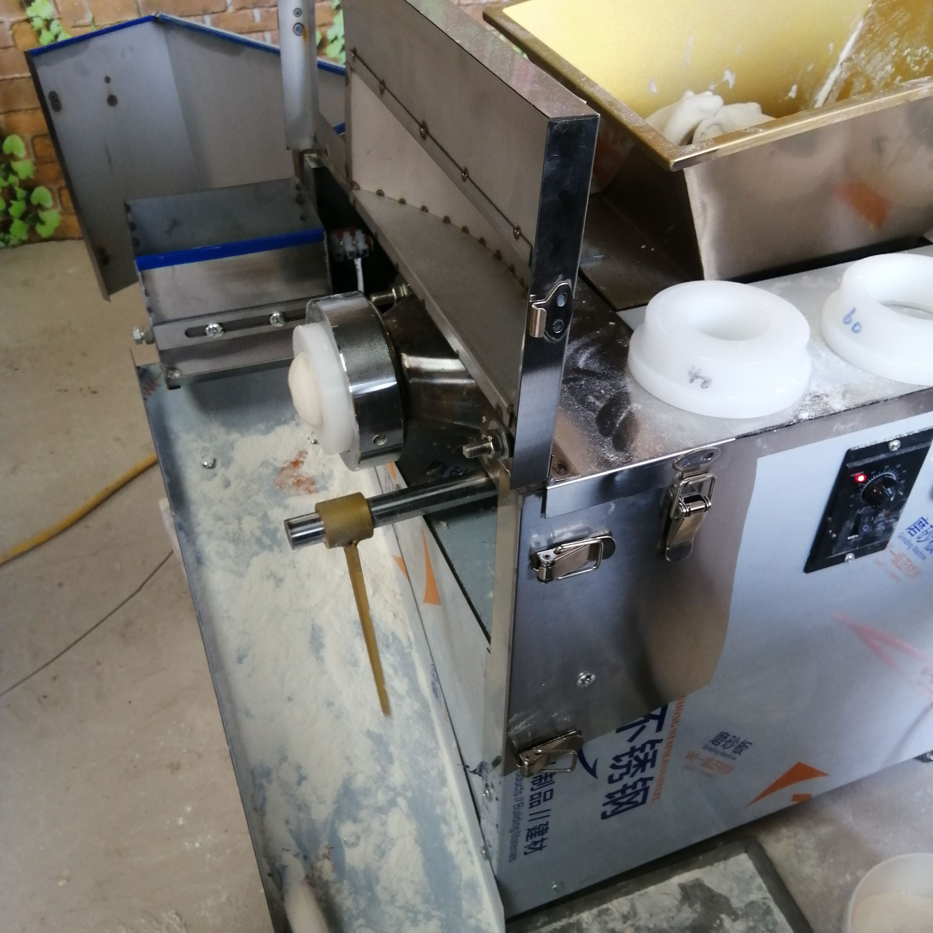 多功能面食机  米面食品面团分割机包子饺子饼月饼面团分割机