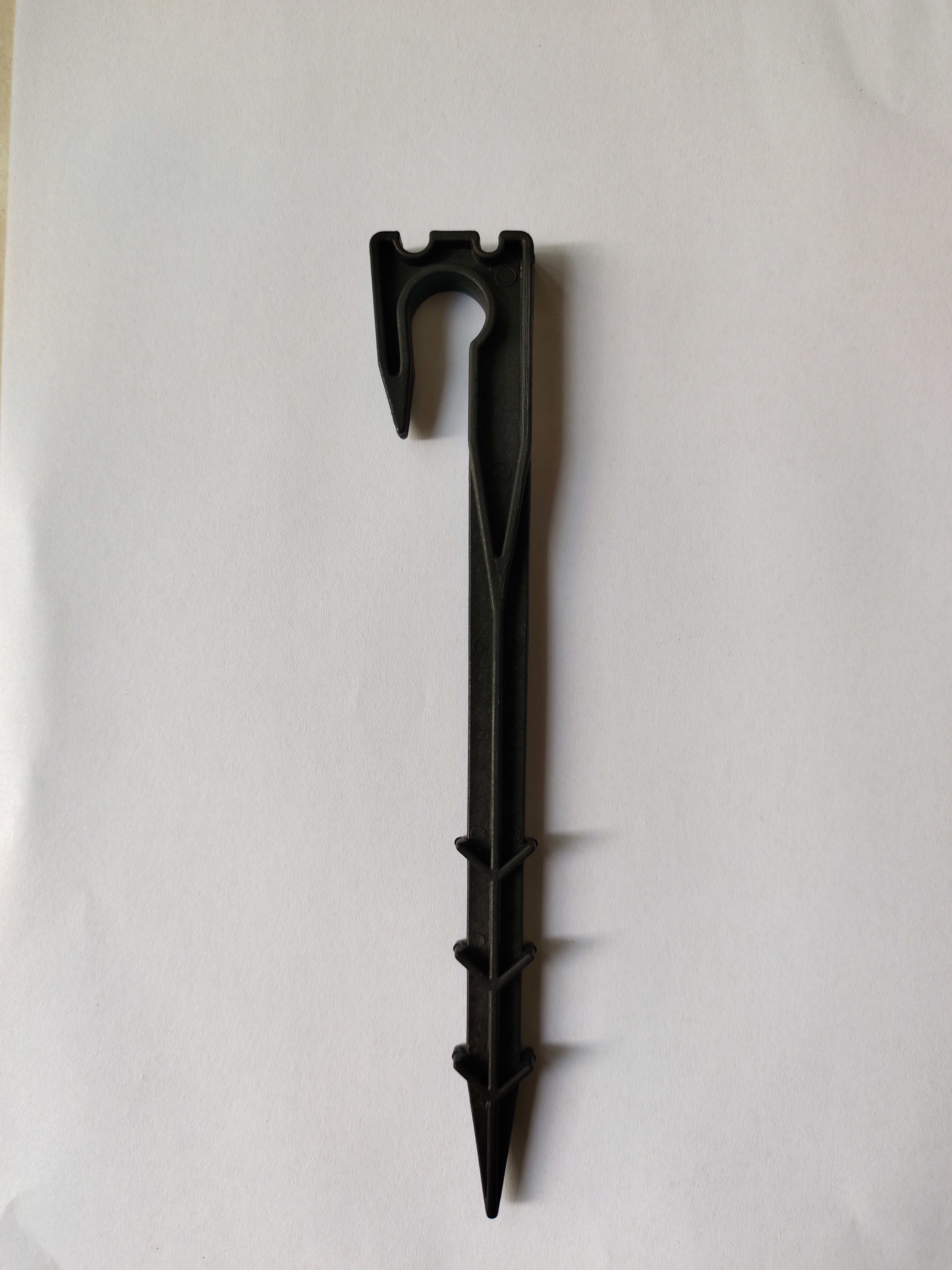 滴灌配件  16PE管地钉 现货供应 厂家直销