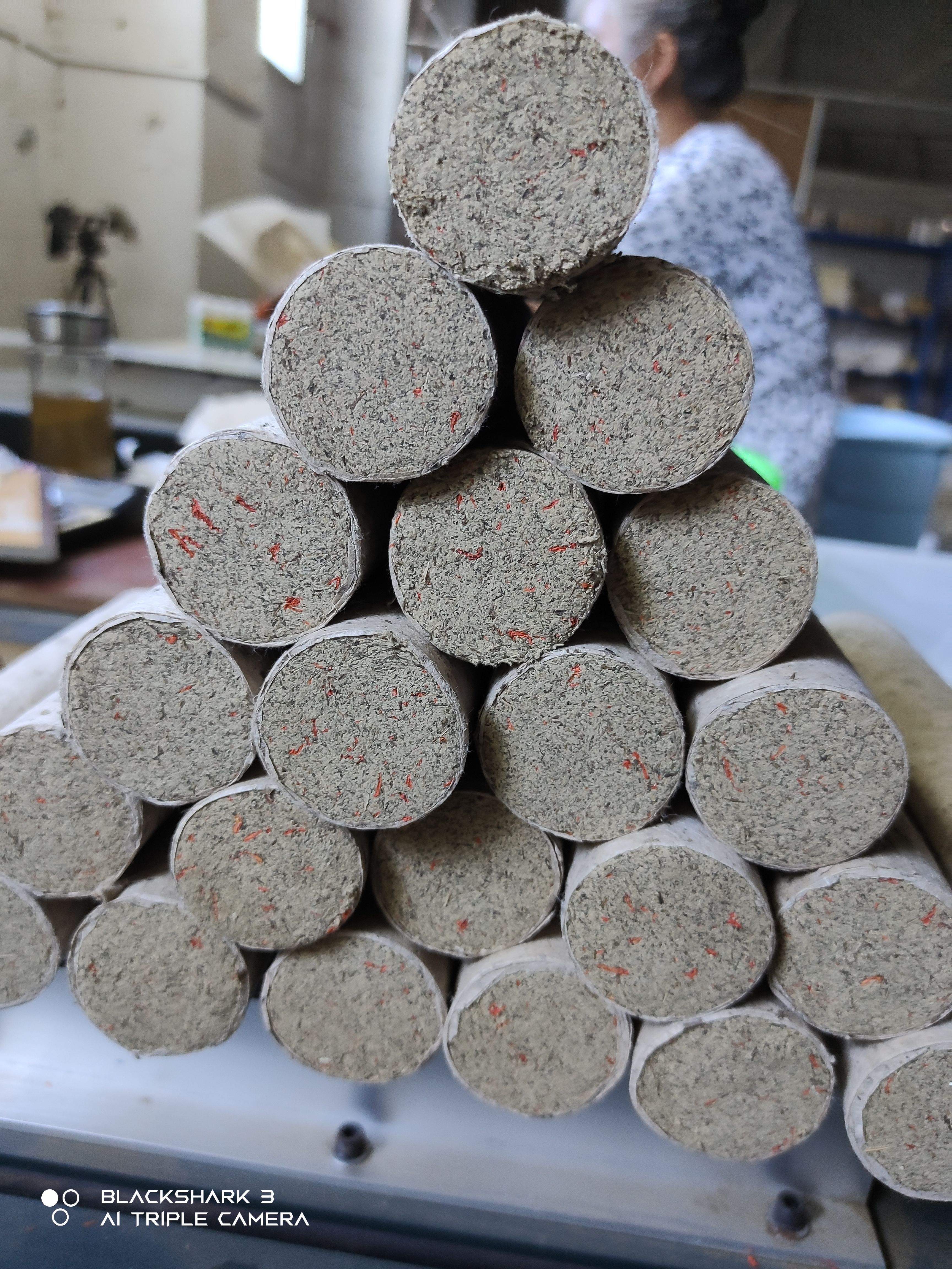 蕲艾条  三年蕲艾艾红花条4.0-20厘米25米一支，4支包邮100