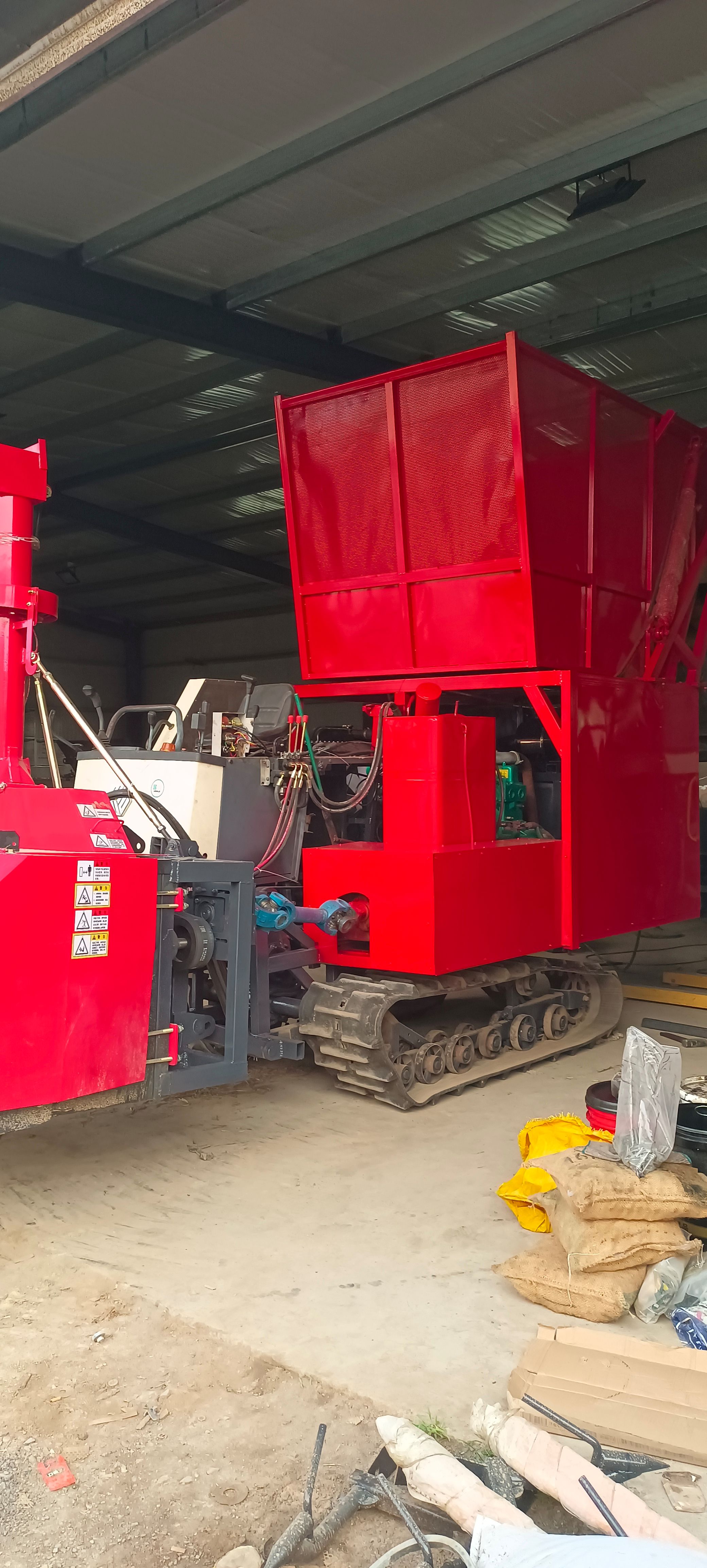 青贮机 履带式青储机，适合小地块，掉头方便快捷