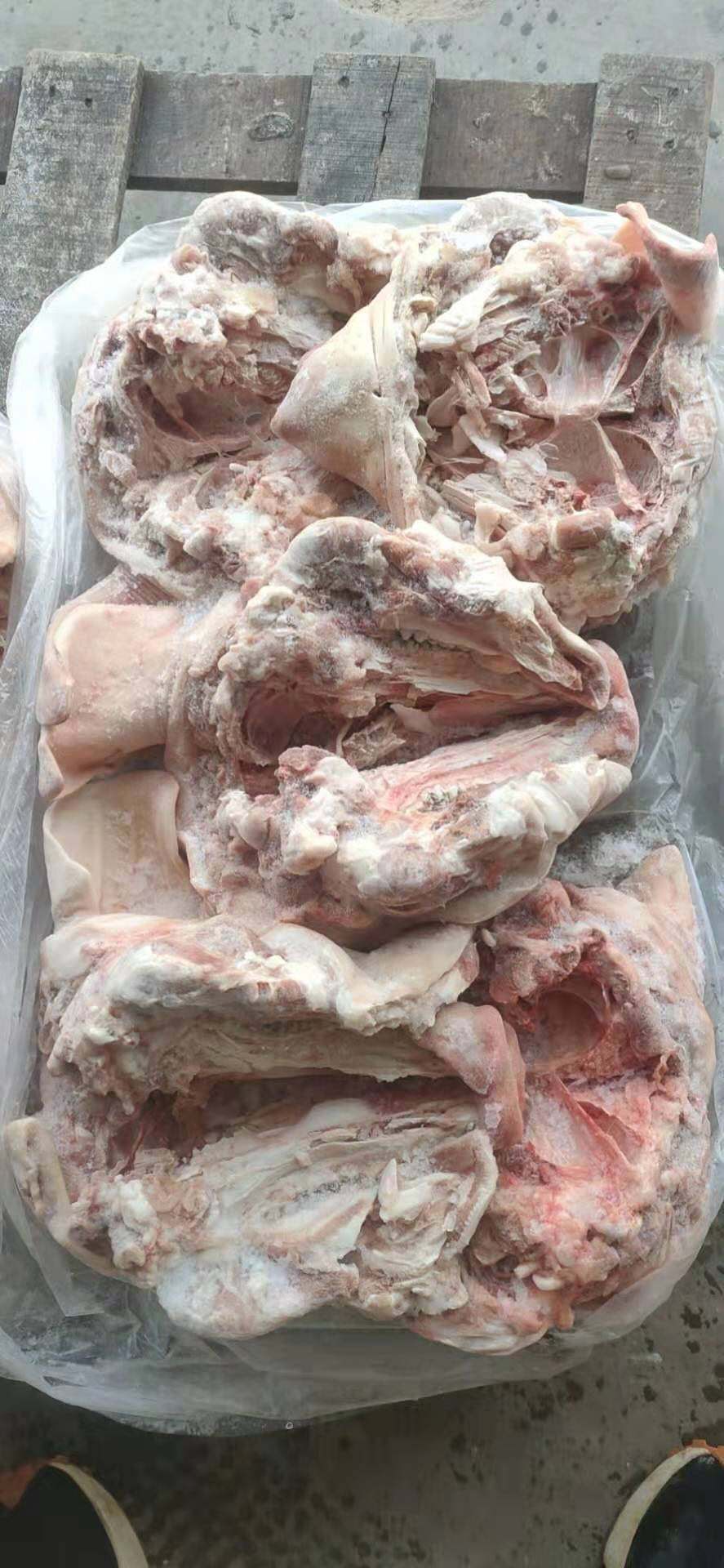 肥猪无耳劈半猪头，手续齐全，货源稳定
