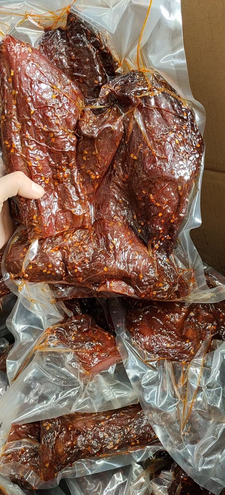 猪肉类  厂家批发地摊跑江湖麻辣大块肉烟熏大块肉 真空包装麻
