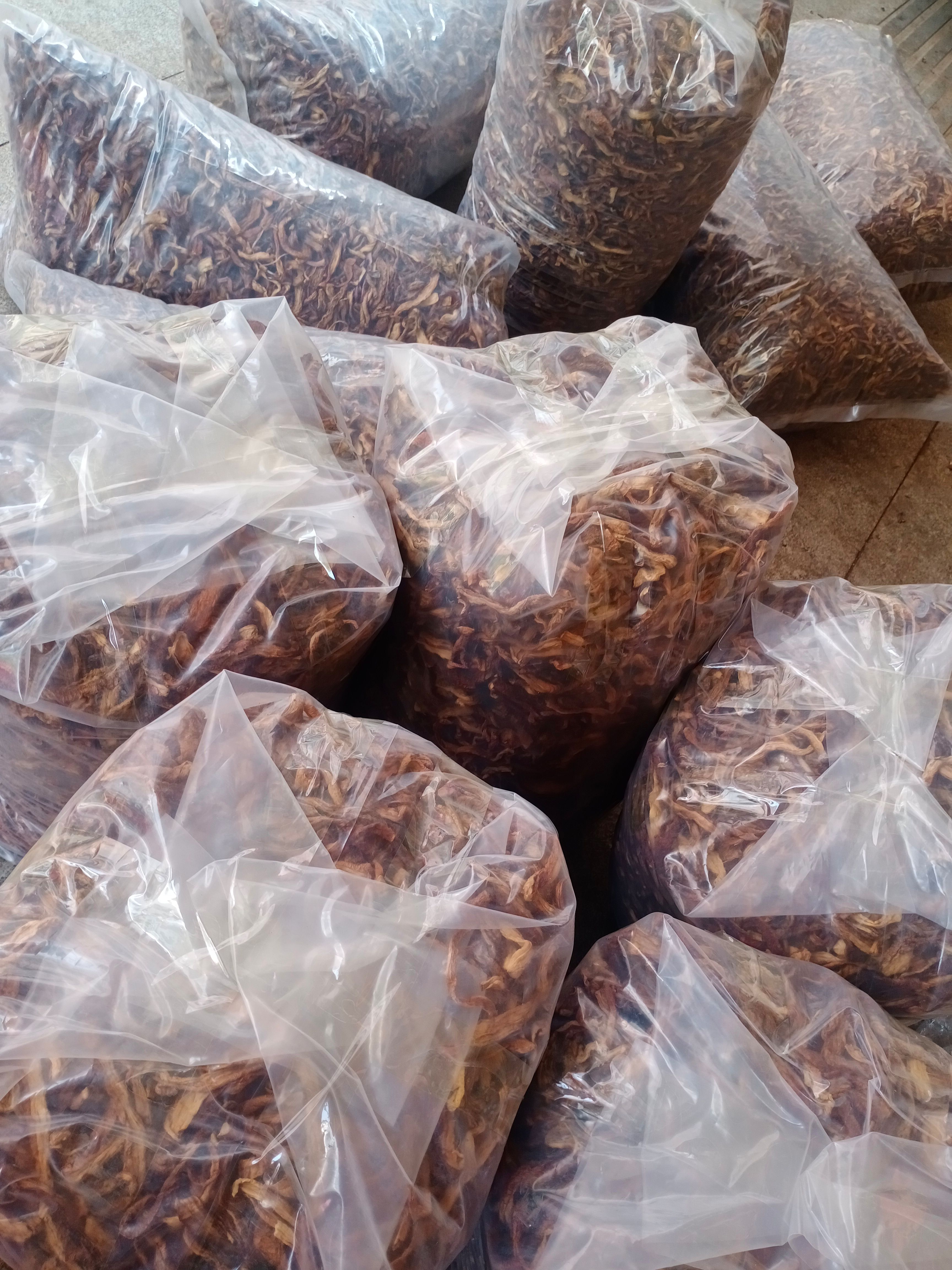 干茄子  茄子干大量批发，规格品种齐全，高，中，低档都有。