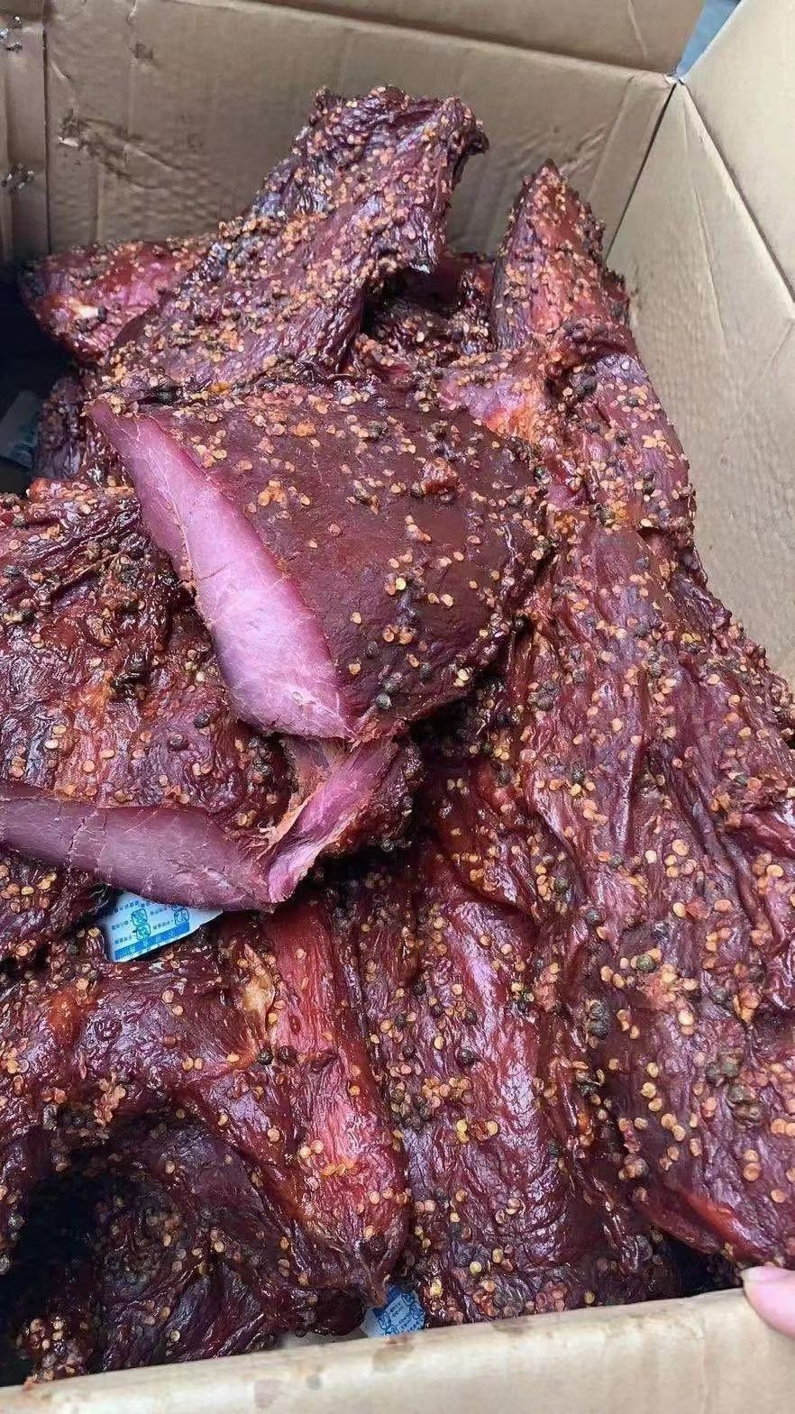 猪肉类  厂家批发地摊跑江湖麻辣大块肉烟熏大块肉 真空包装麻
