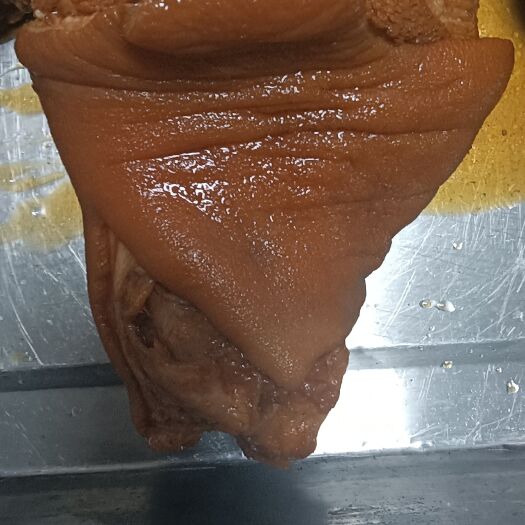 丰县丰县香里香熟食加工卤煮猪肘子。十成熟，开袋即食！五香口味！