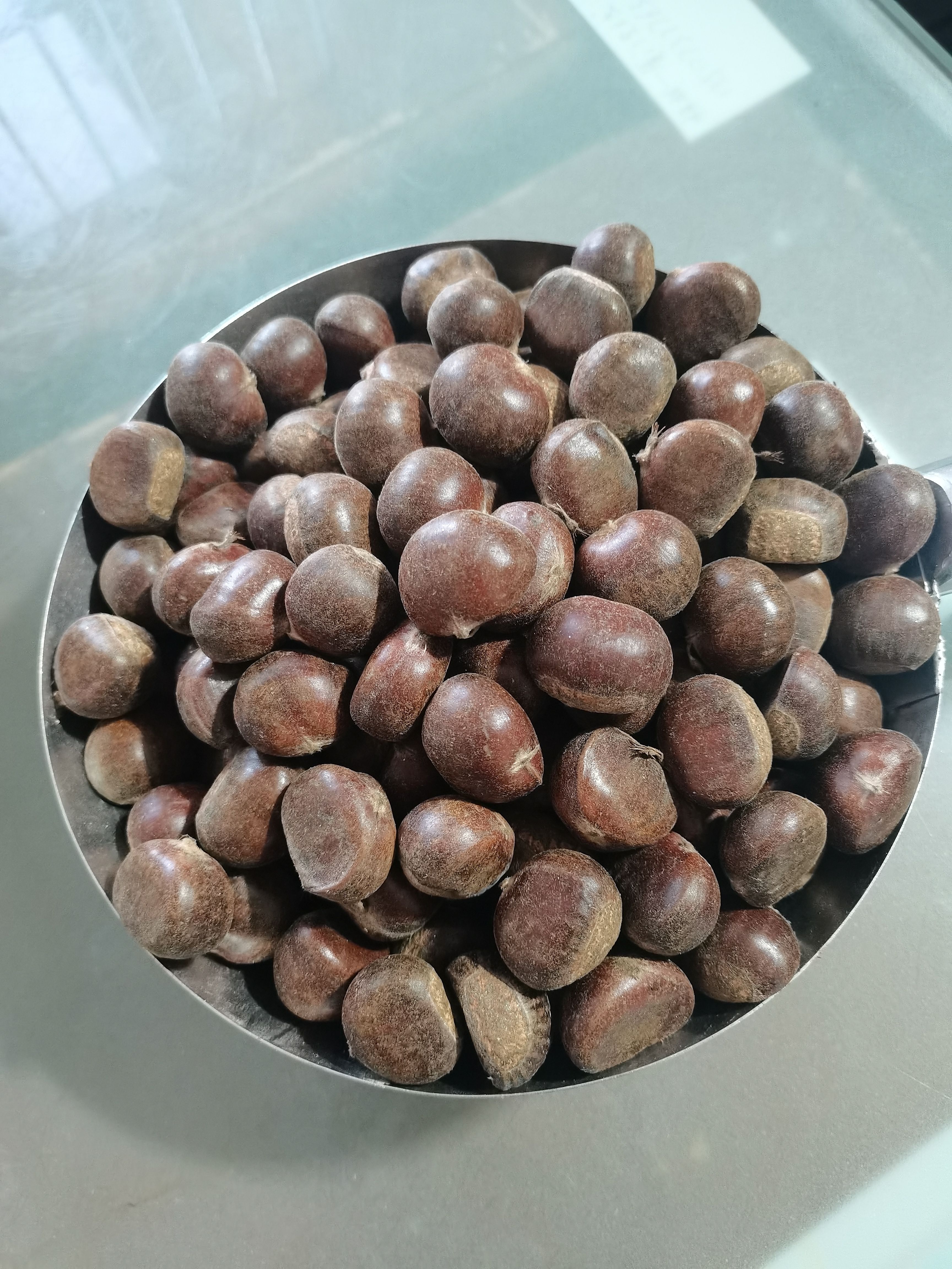精品迁西板栗    果形饱满无内腐，香甜粉糥  规格齐全