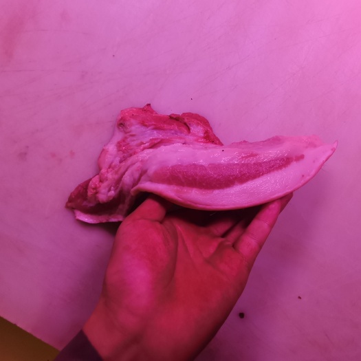 猪肉类 新鲜带皮槽头肉