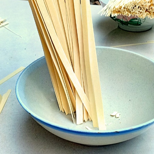 松桃县挂面 老麦面 碱水面    桐壳灰面条跑山鸡面条