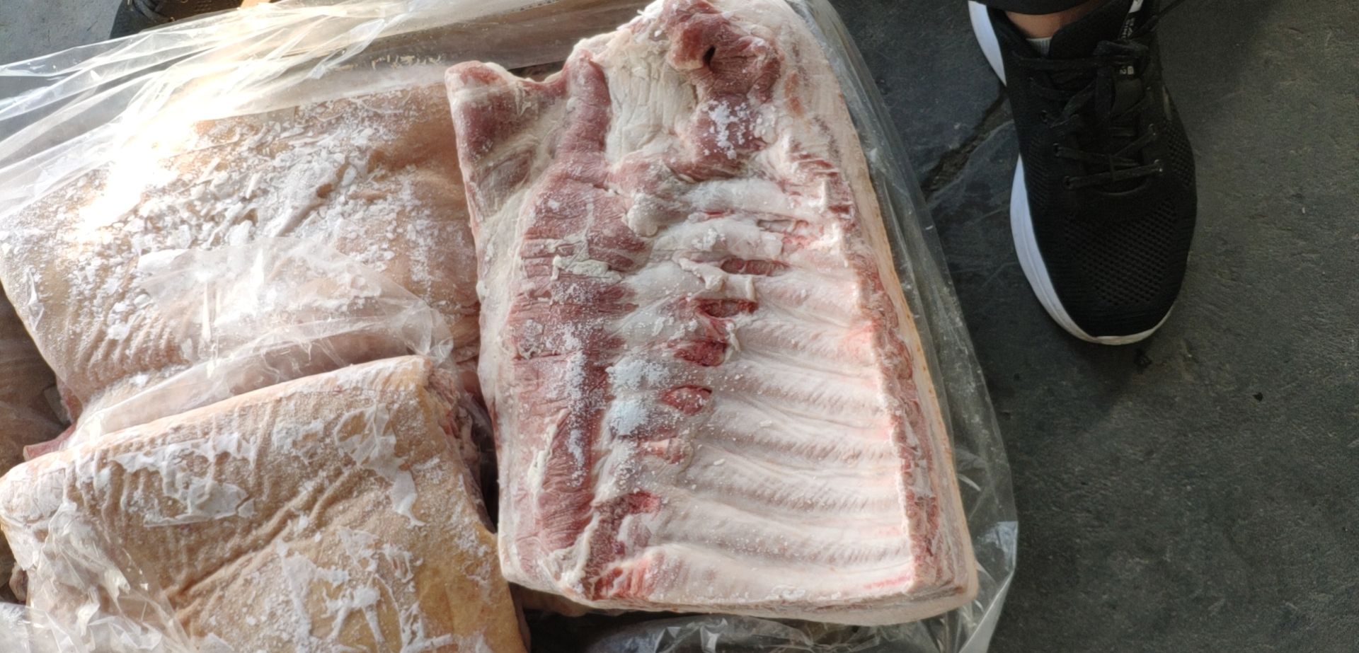 带骨中方 带皮带肋中方 带骨五花 带肋五花，2-14多规格